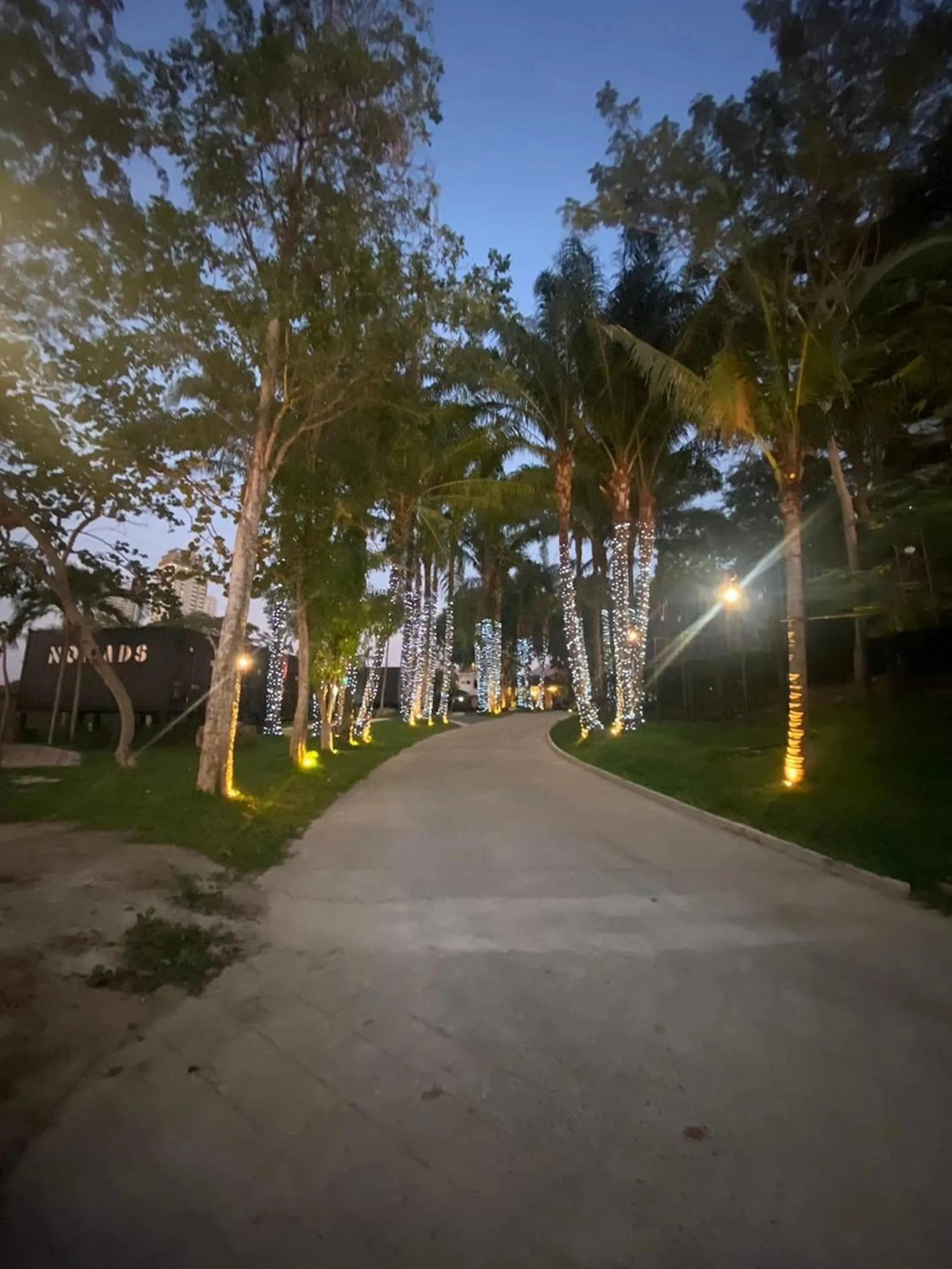 Property building in Nomads Homestay Sriracha