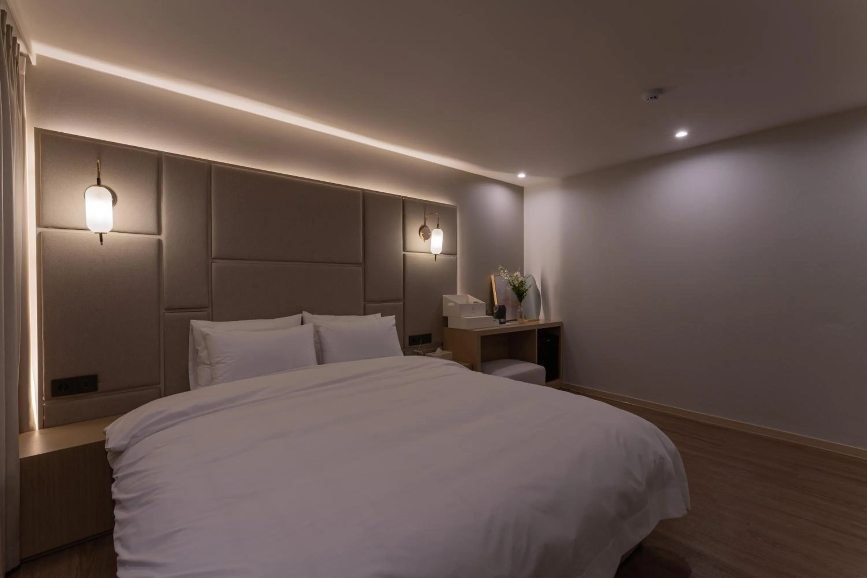 Bed in Vibe Hotel Gimhae Jangyu