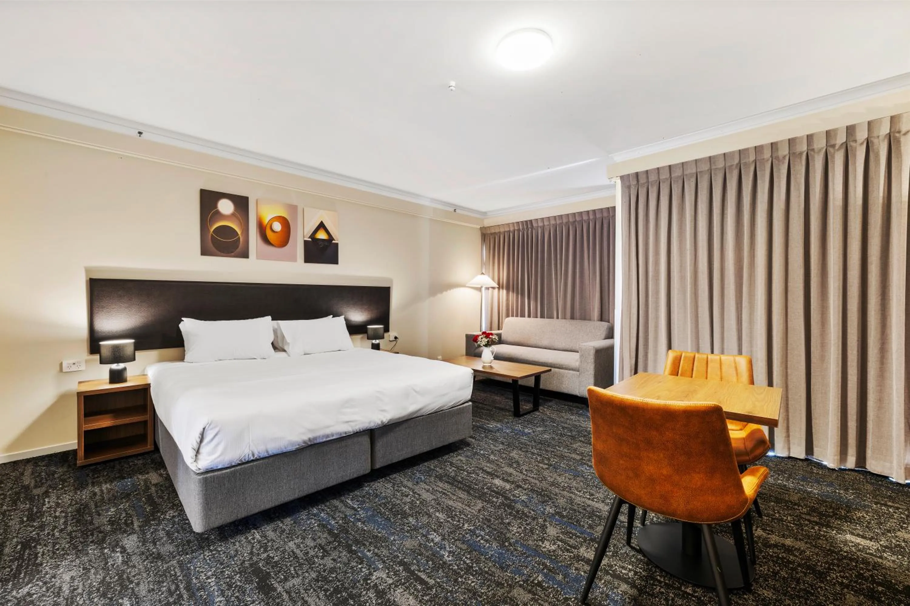 Bedroom, Bed in Imperial Hotel Rotorua