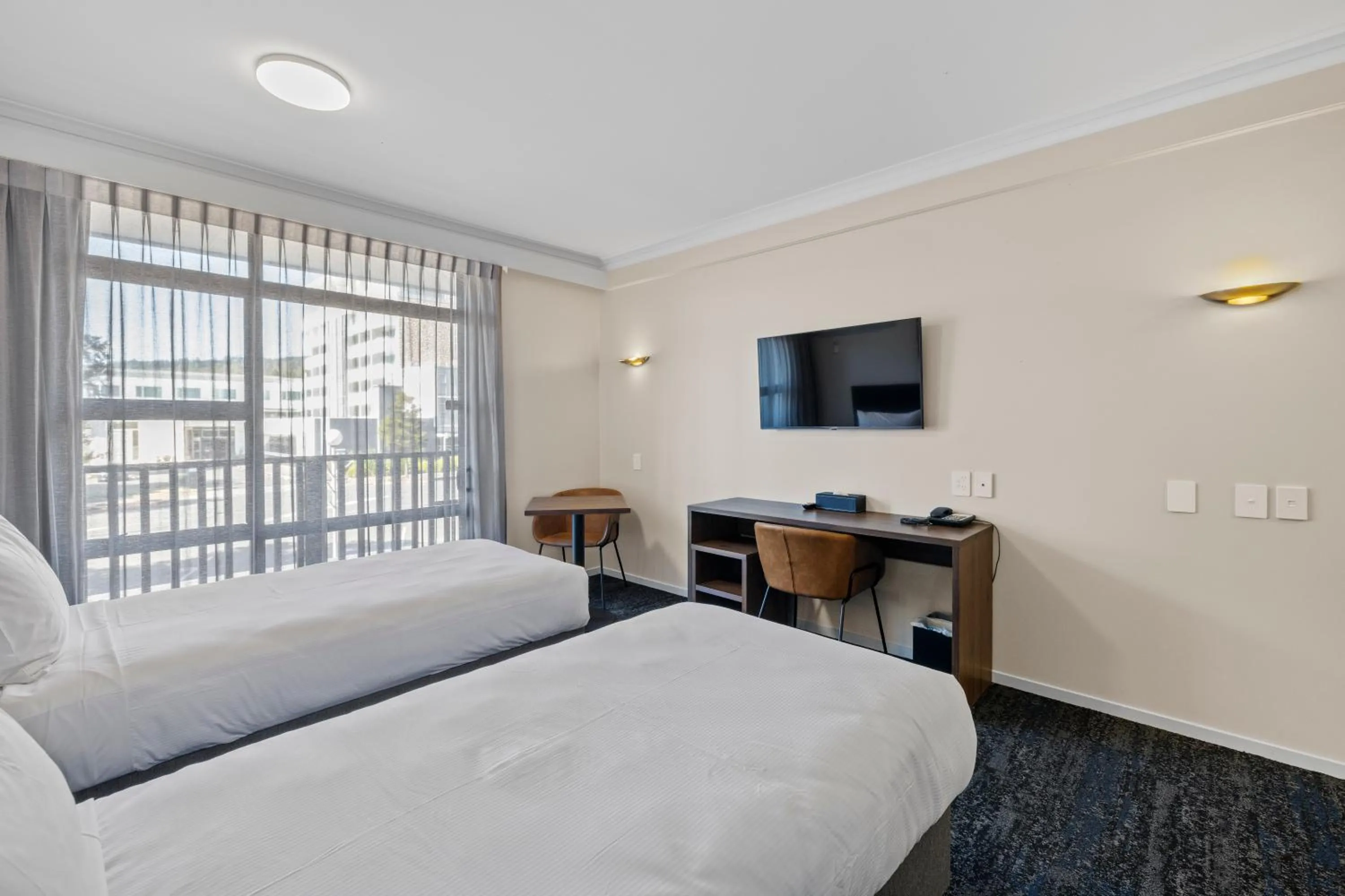 Bedroom, Bed in Imperial Hotel Rotorua