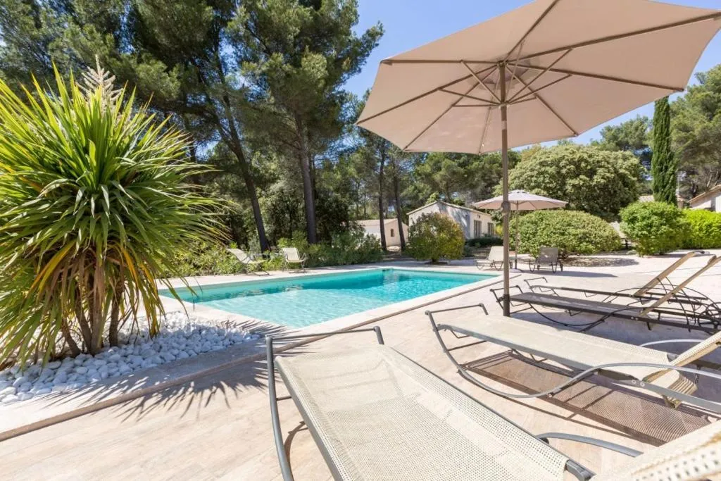 Swimming pool in Les Mazets du Luberon