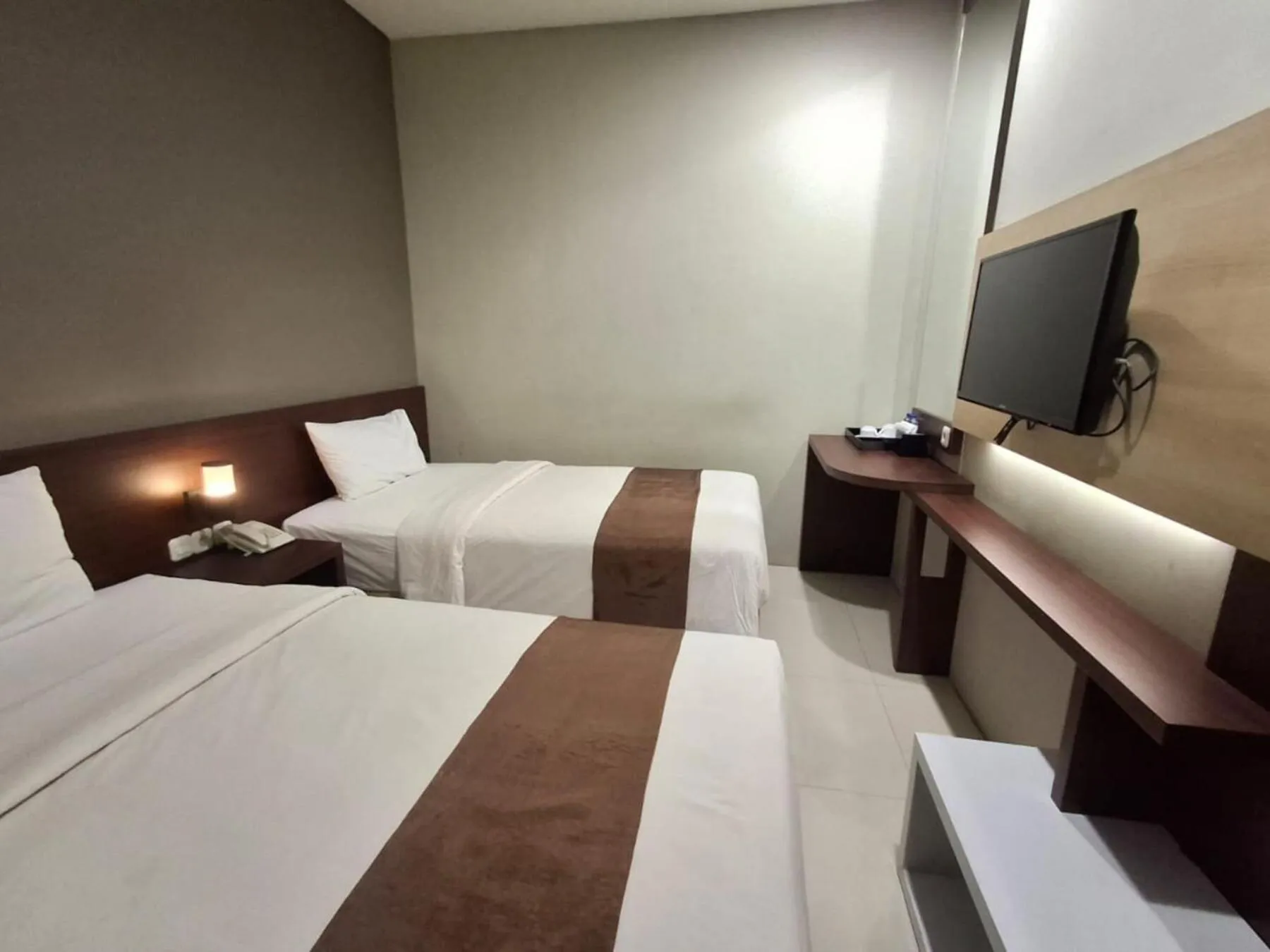 Bed in Grage Hotel Malang by TOS