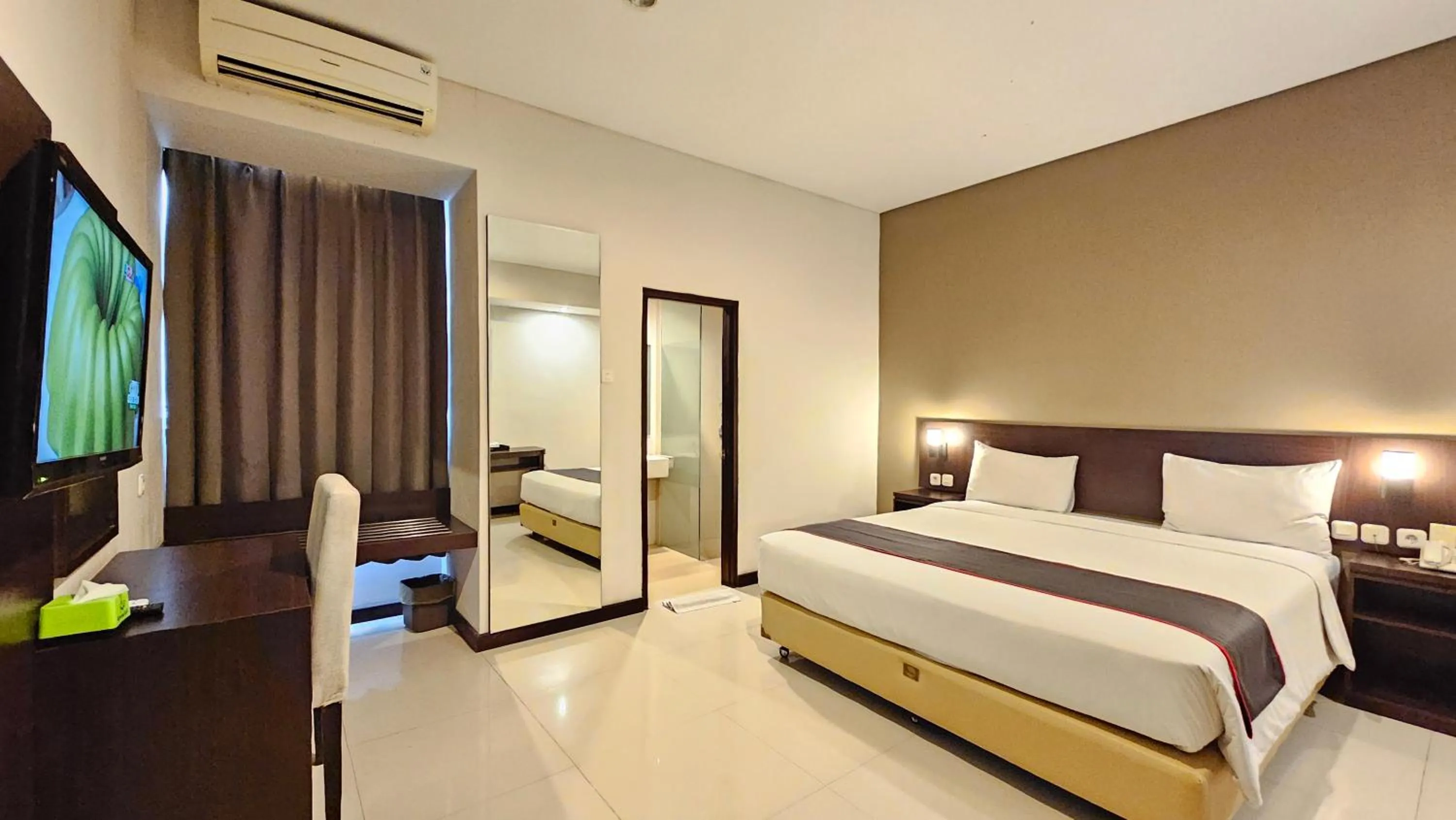 Bed in Grage Hotel Malang by TOS