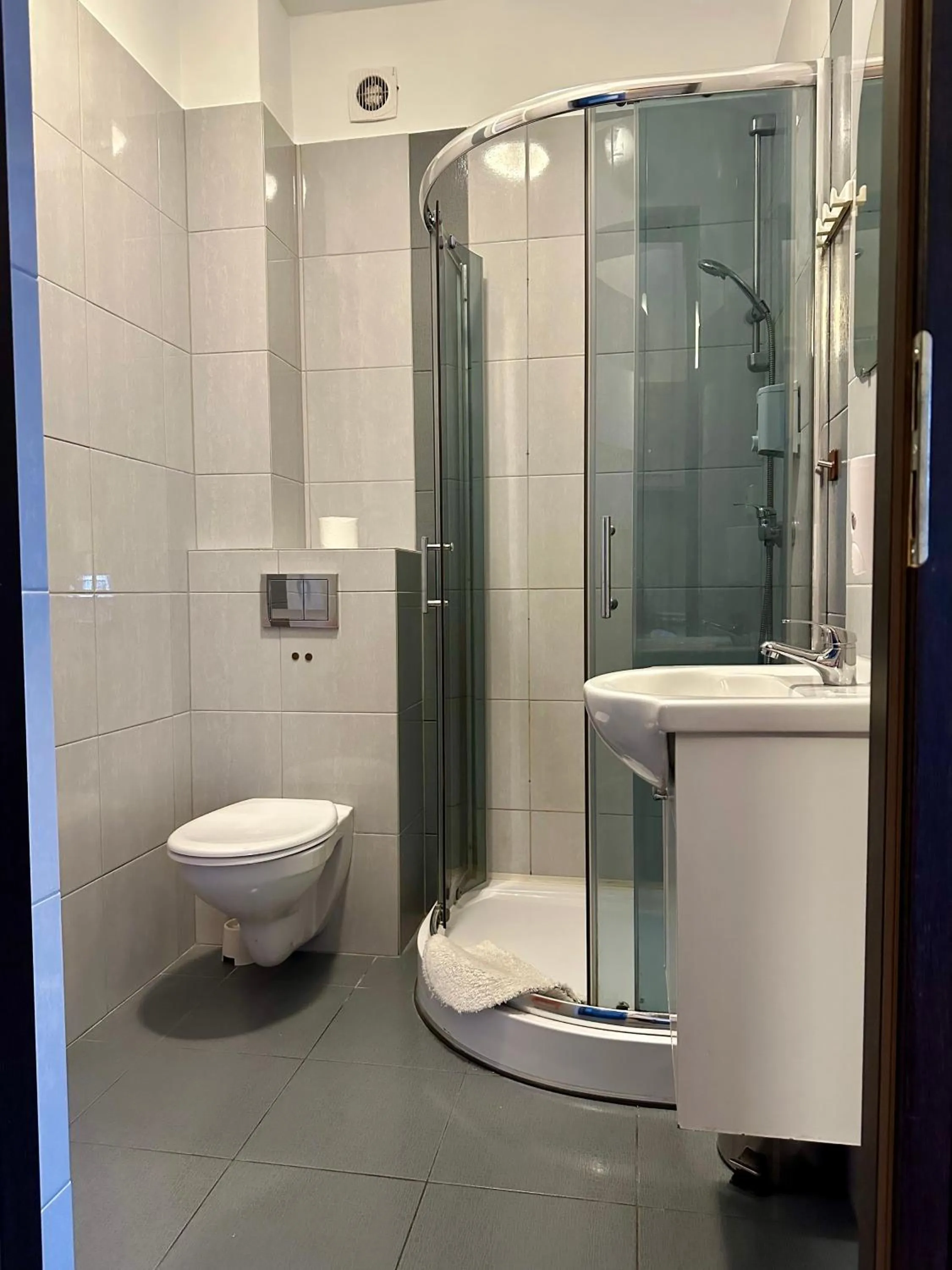 Shower in Apartamenty Dolna Kraków