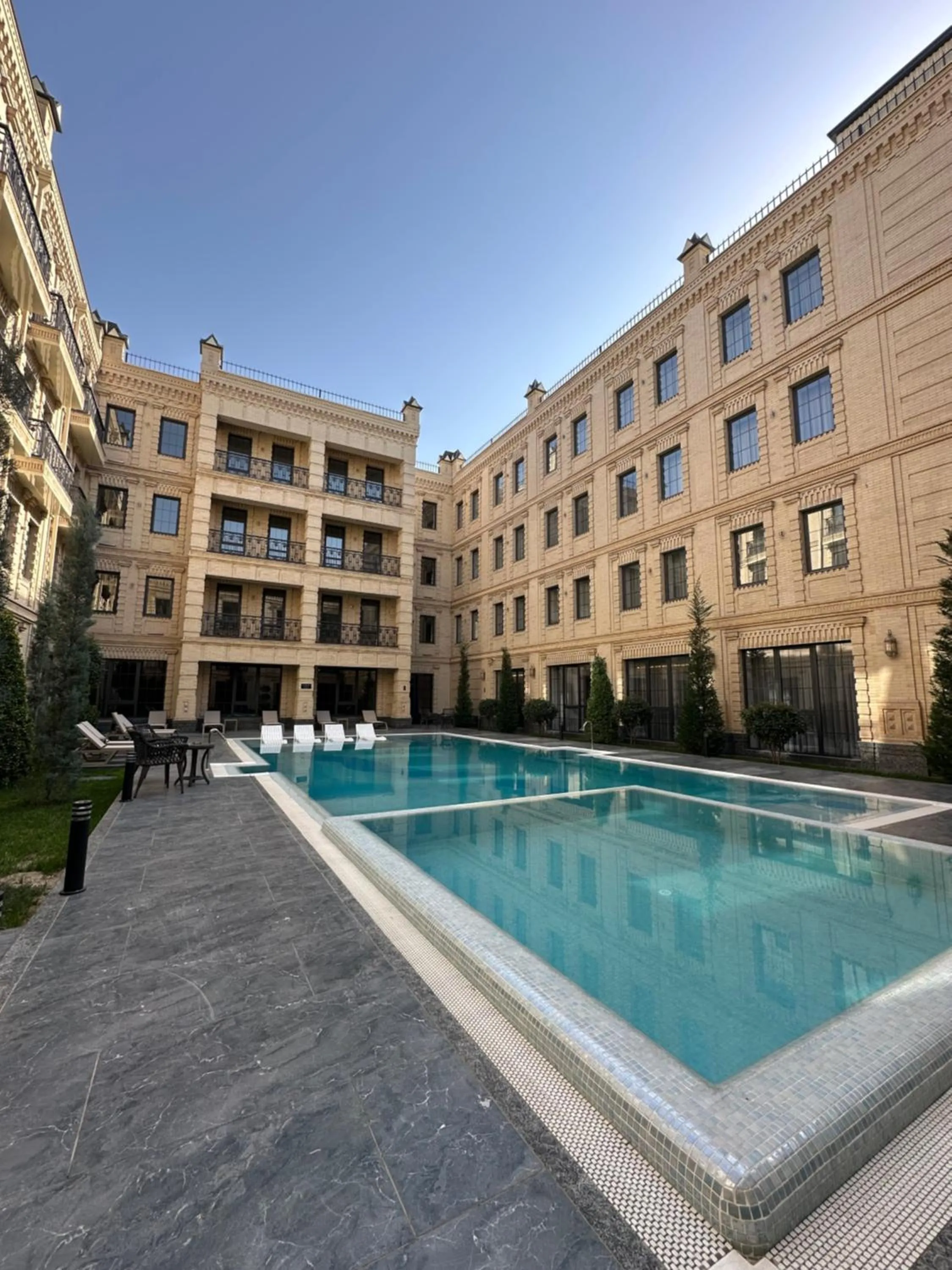 Meridian Plaza by Reikartz