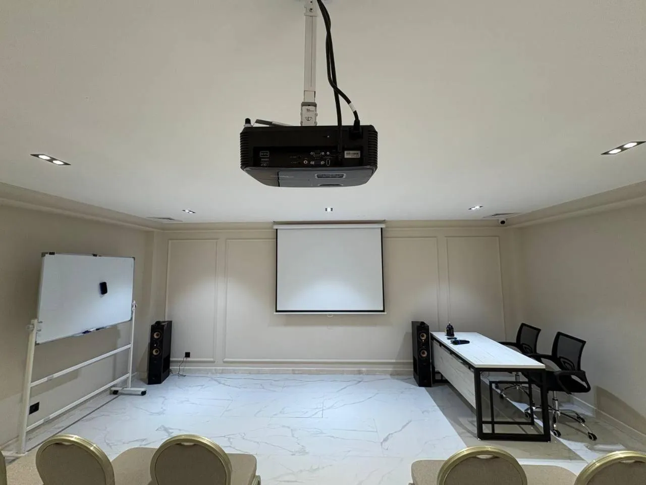 Meridian Plaza by Reikartz