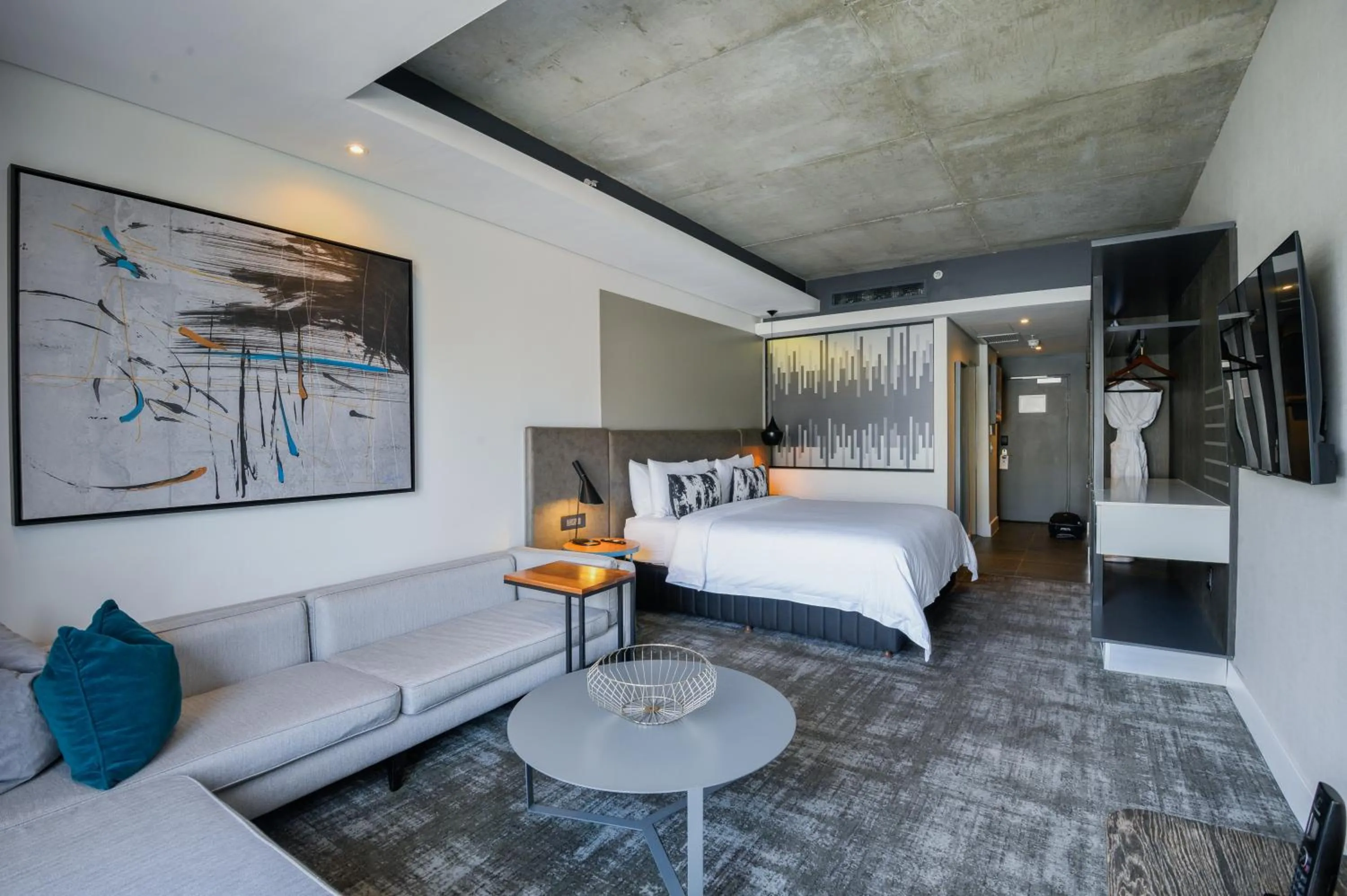 Bedroom, Bed in The Capital Mirage