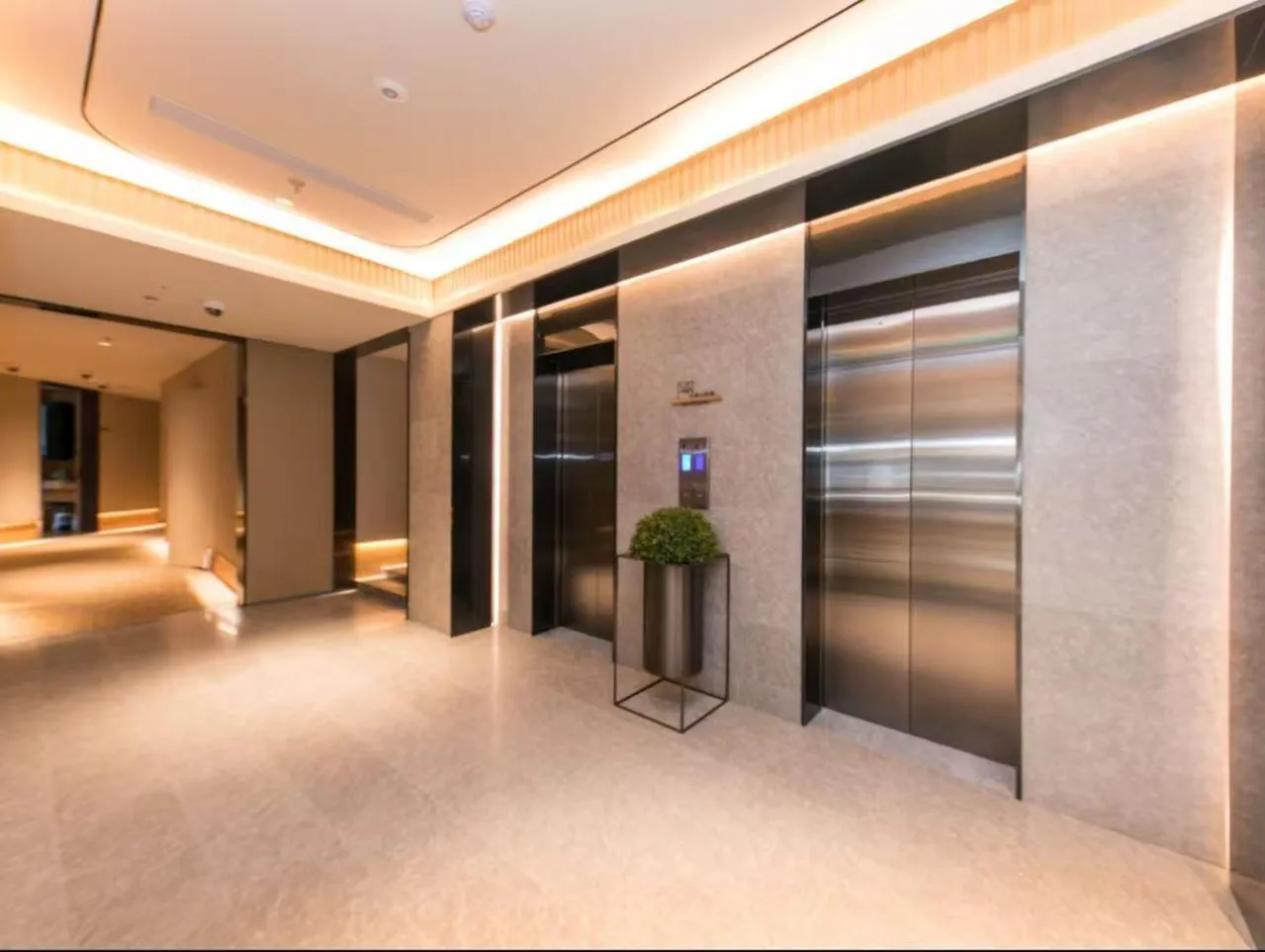 elevator in JI Hotel Shanghai Huangxing Road Subway Station