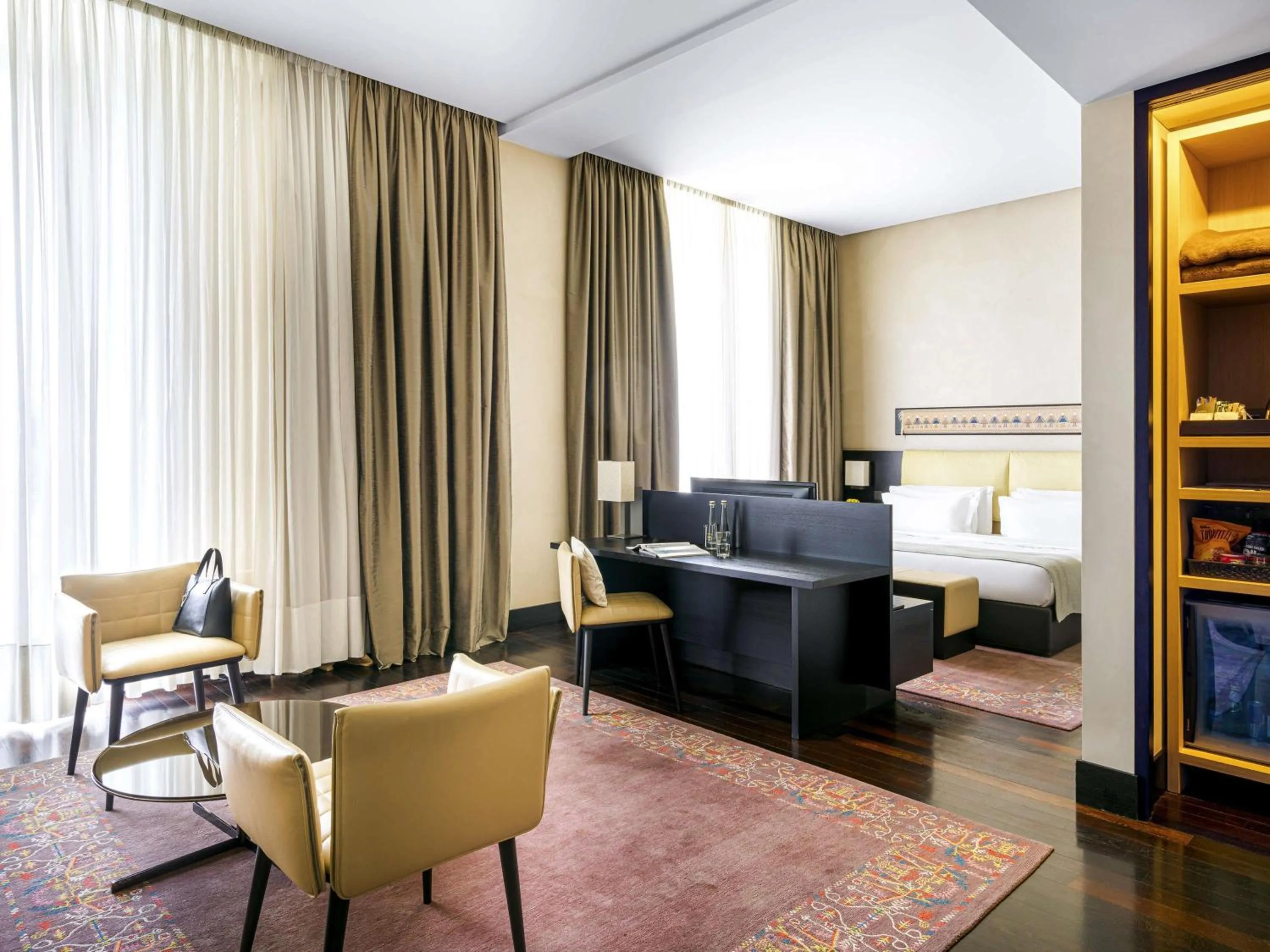 Bedroom, Bed in BERD'S Hotel