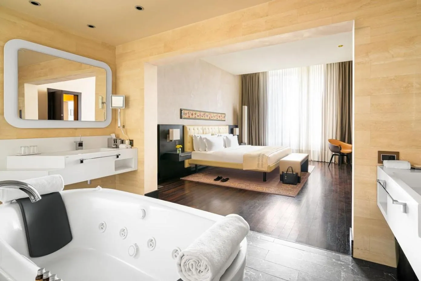 Bathroom, Bed in BERD'S Hotel