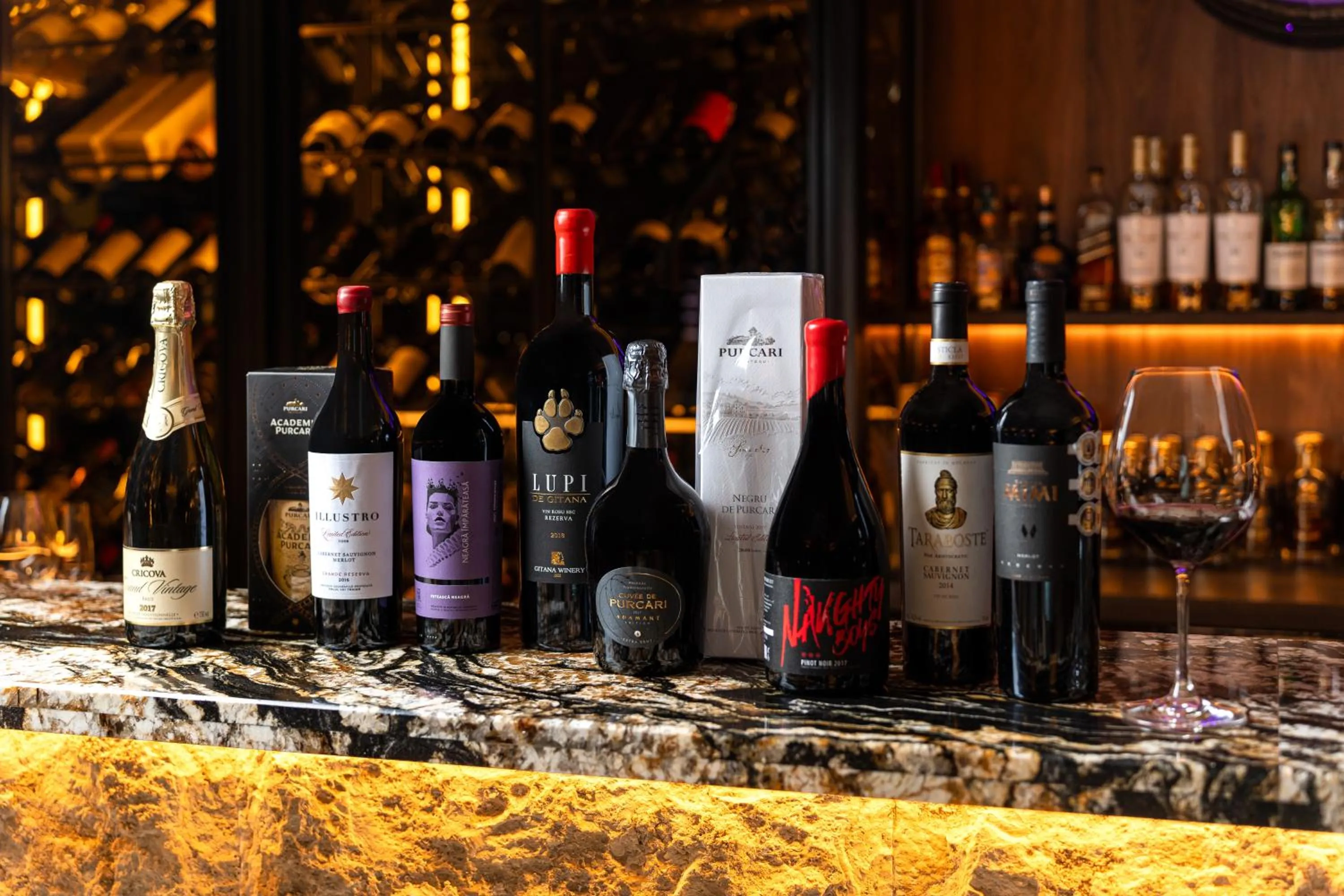 Lounge or bar in BERD'S Hotel