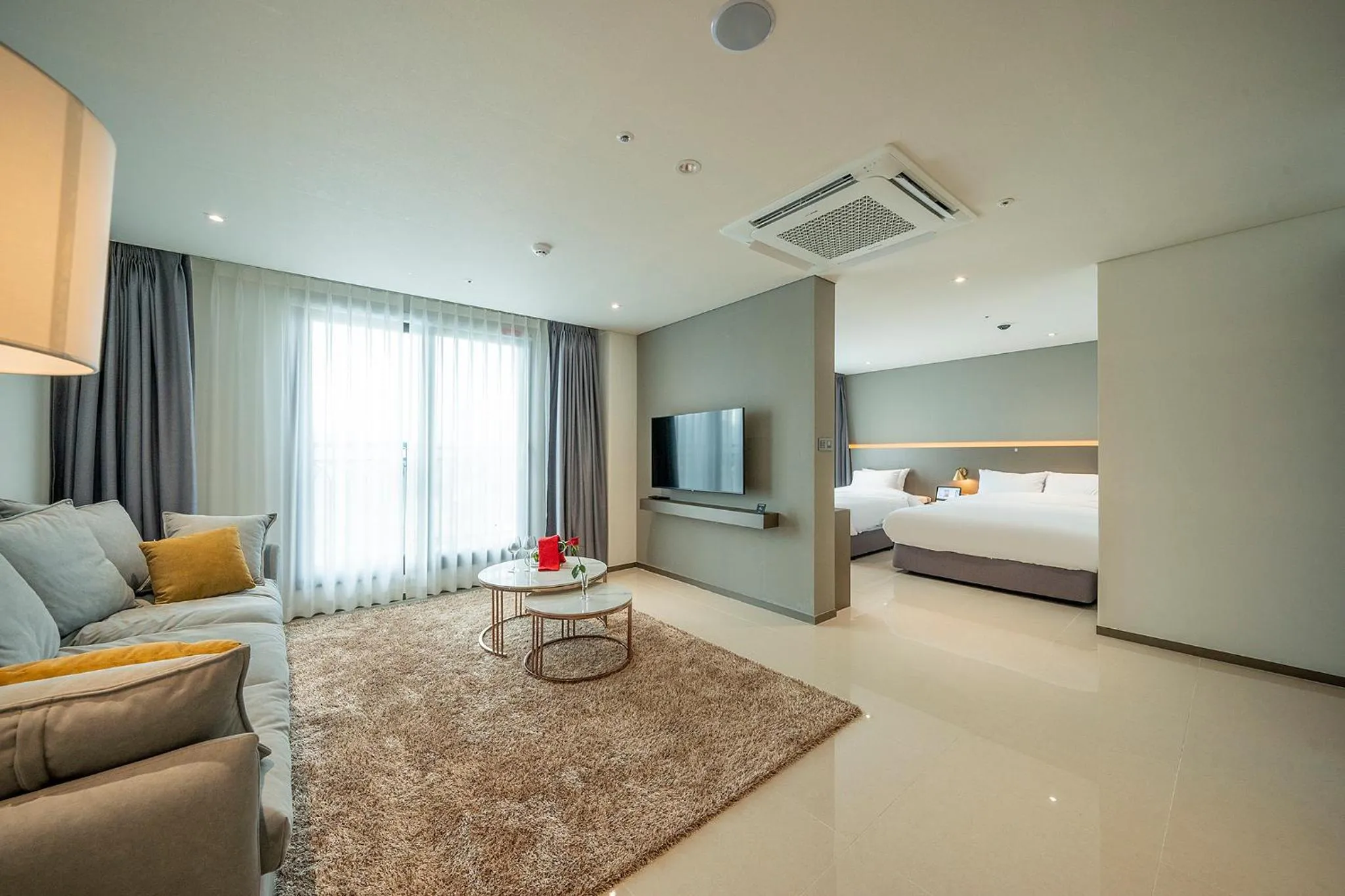 Photo of the whole room, Bed in Chestertons Gyeongju