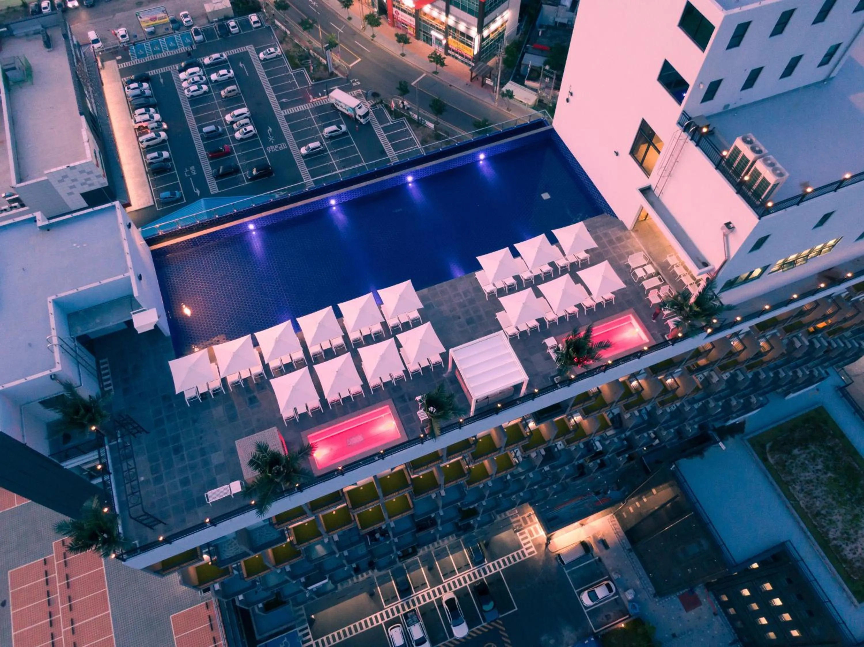 Swimming pool in Chestertons Gyeongju