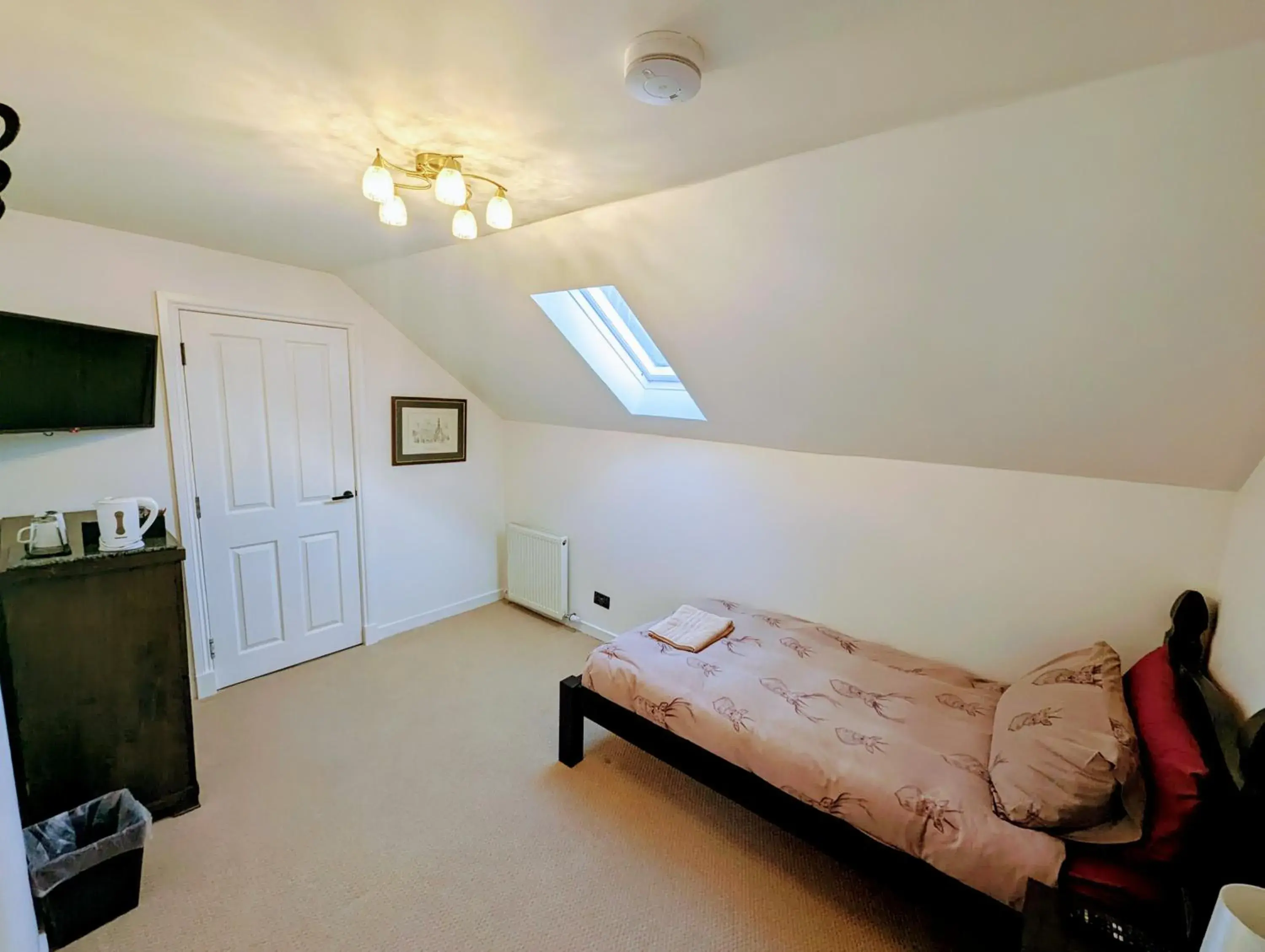 Single Room with Private Bathroom - single occupancy in Appin House B&B Single Room with Private Bathroom - single occupancy in Appin House B&B