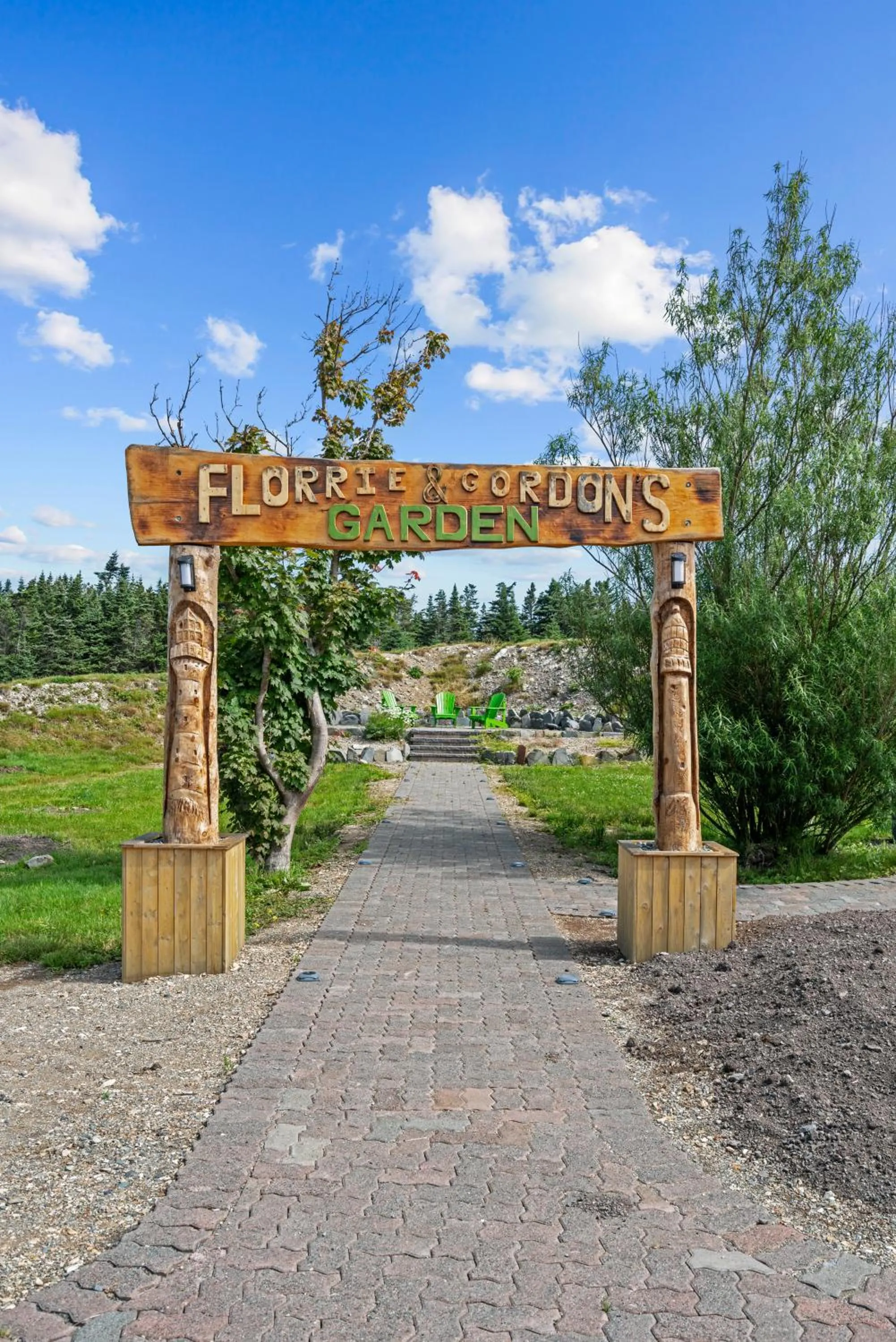 Garden in Edge of the Avalon Inn