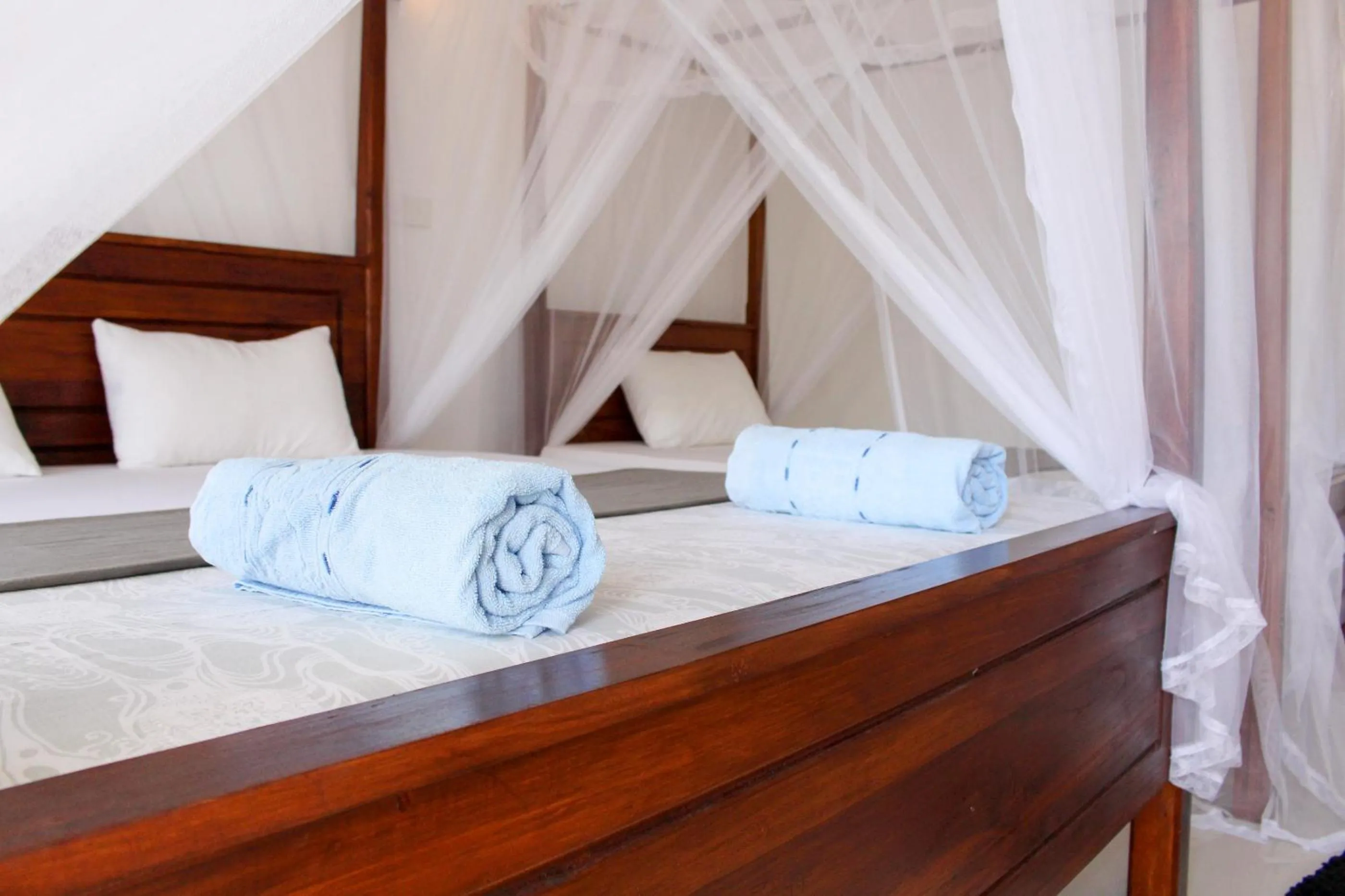 Other, Bed in Orchid Rest