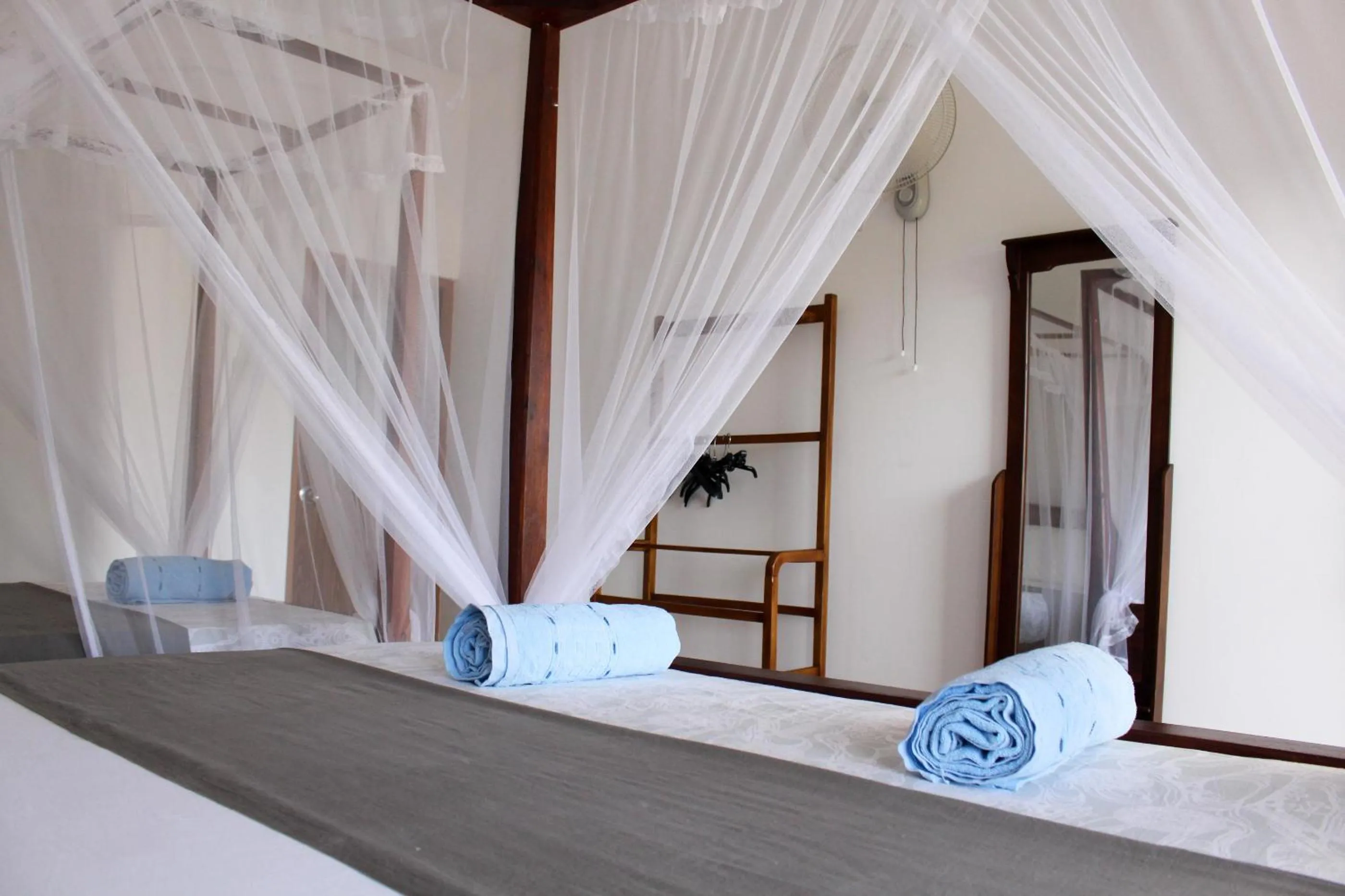 Other, Bed in Orchid Rest