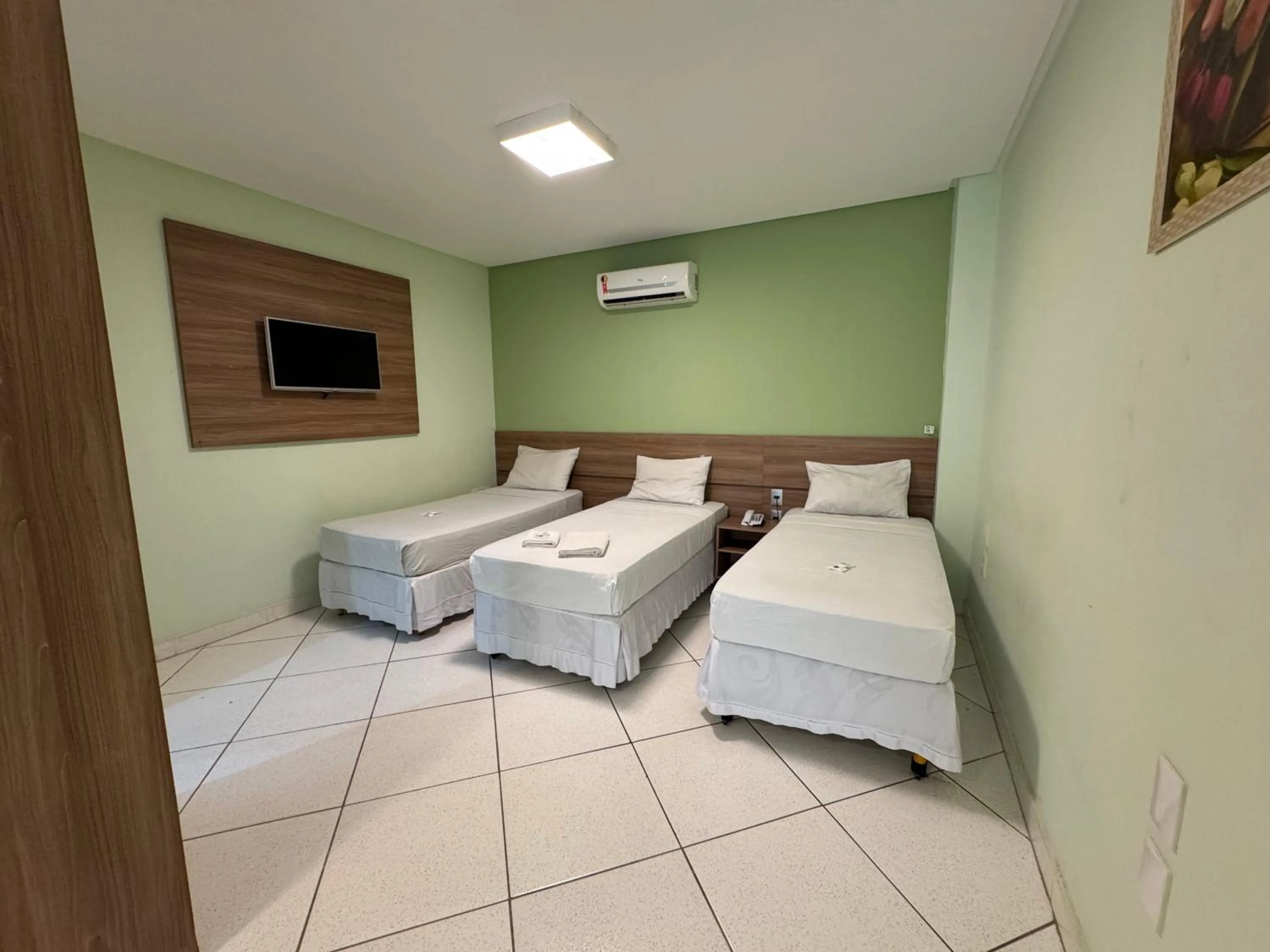Economy Triple Room in Domus Hotel Cidade Nobre - Ipatinga