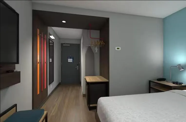 Bedroom, Bed in Tru By Hilton Huntsville Research Park Area