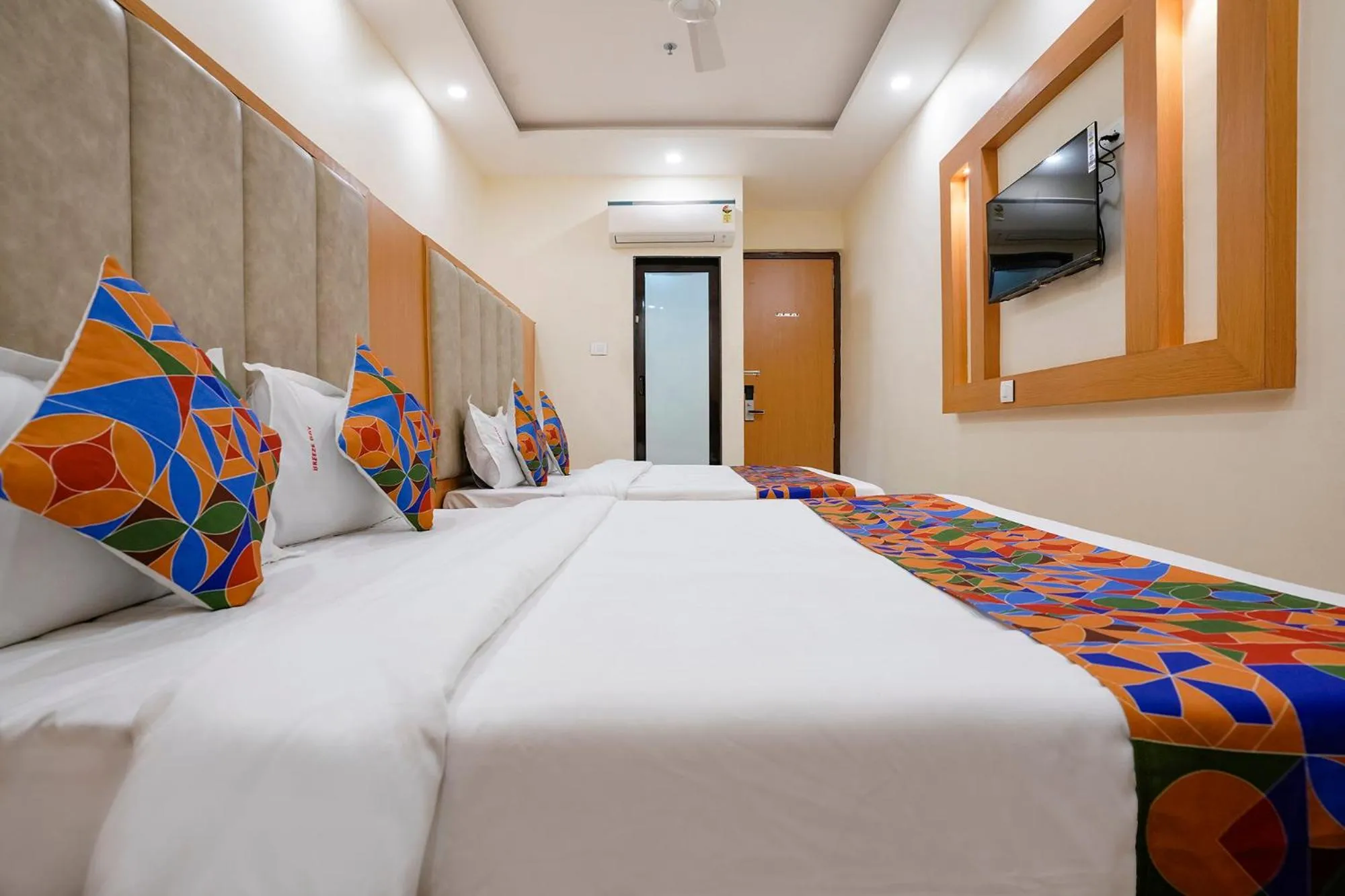 Bed in FabHotel 7 Square - Nr BKC