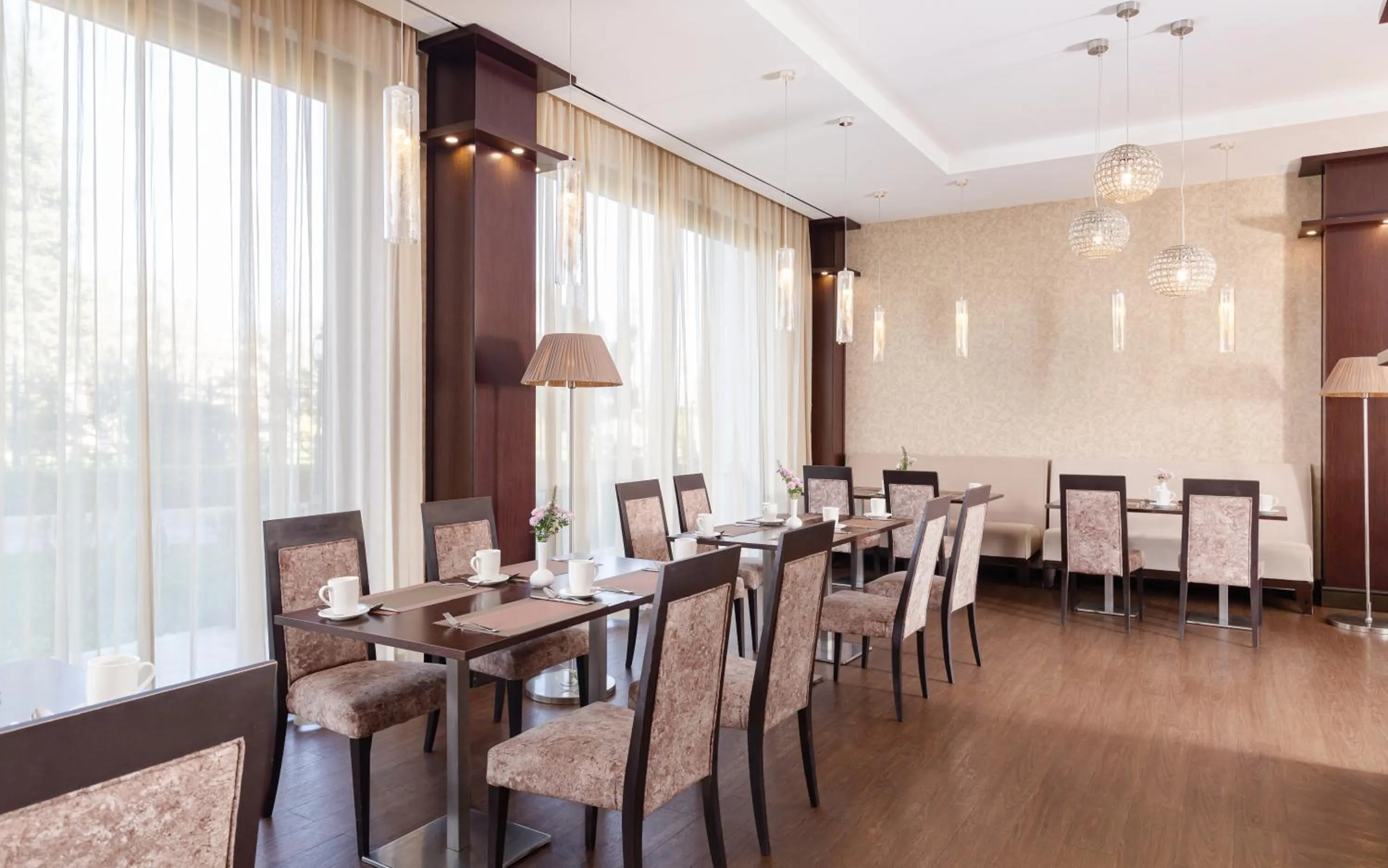 Restaurant/places to eat in Garabagh Resort & Spa Naftalan