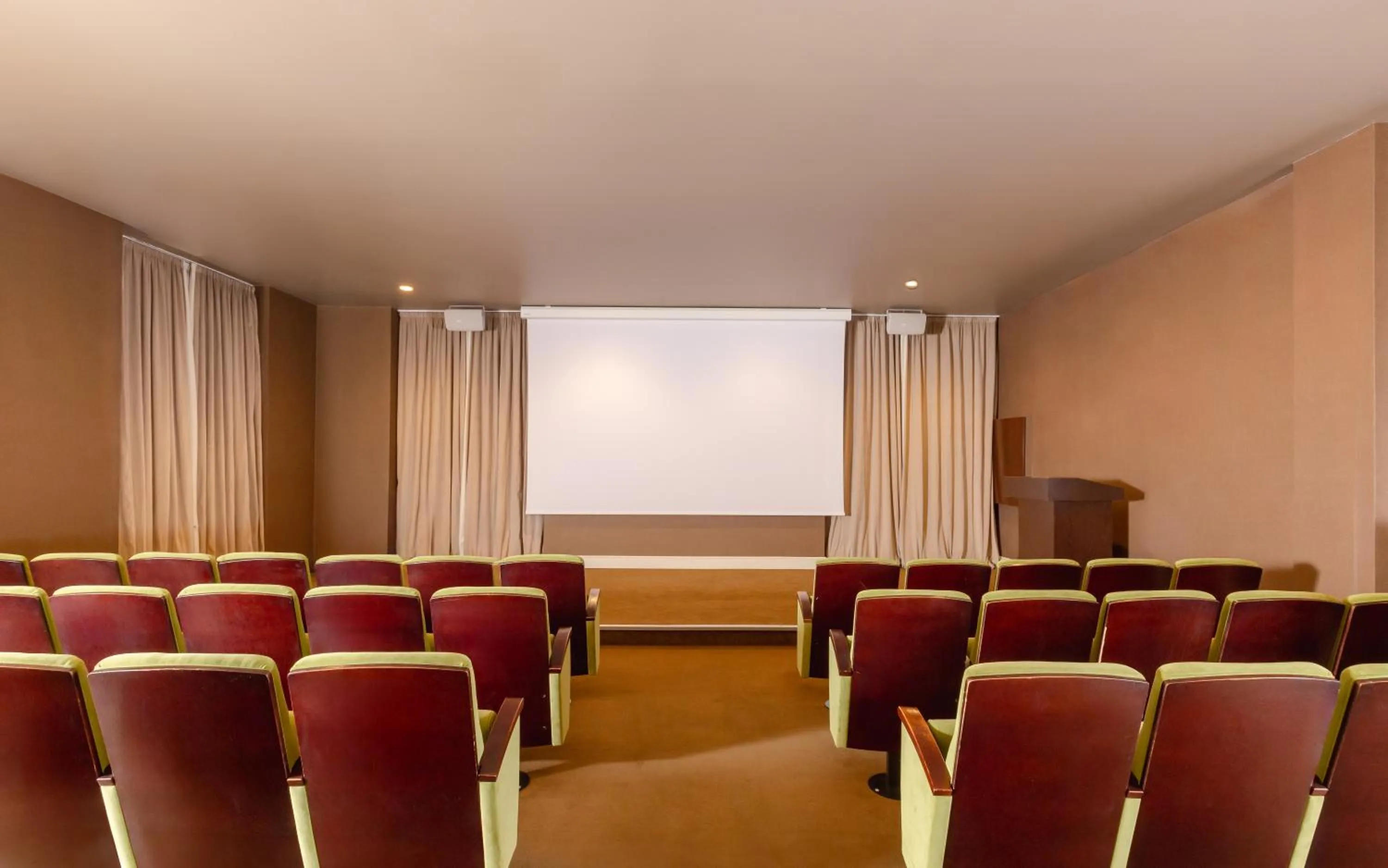 Entertainment in Garabagh Resort & Spa Naftalan