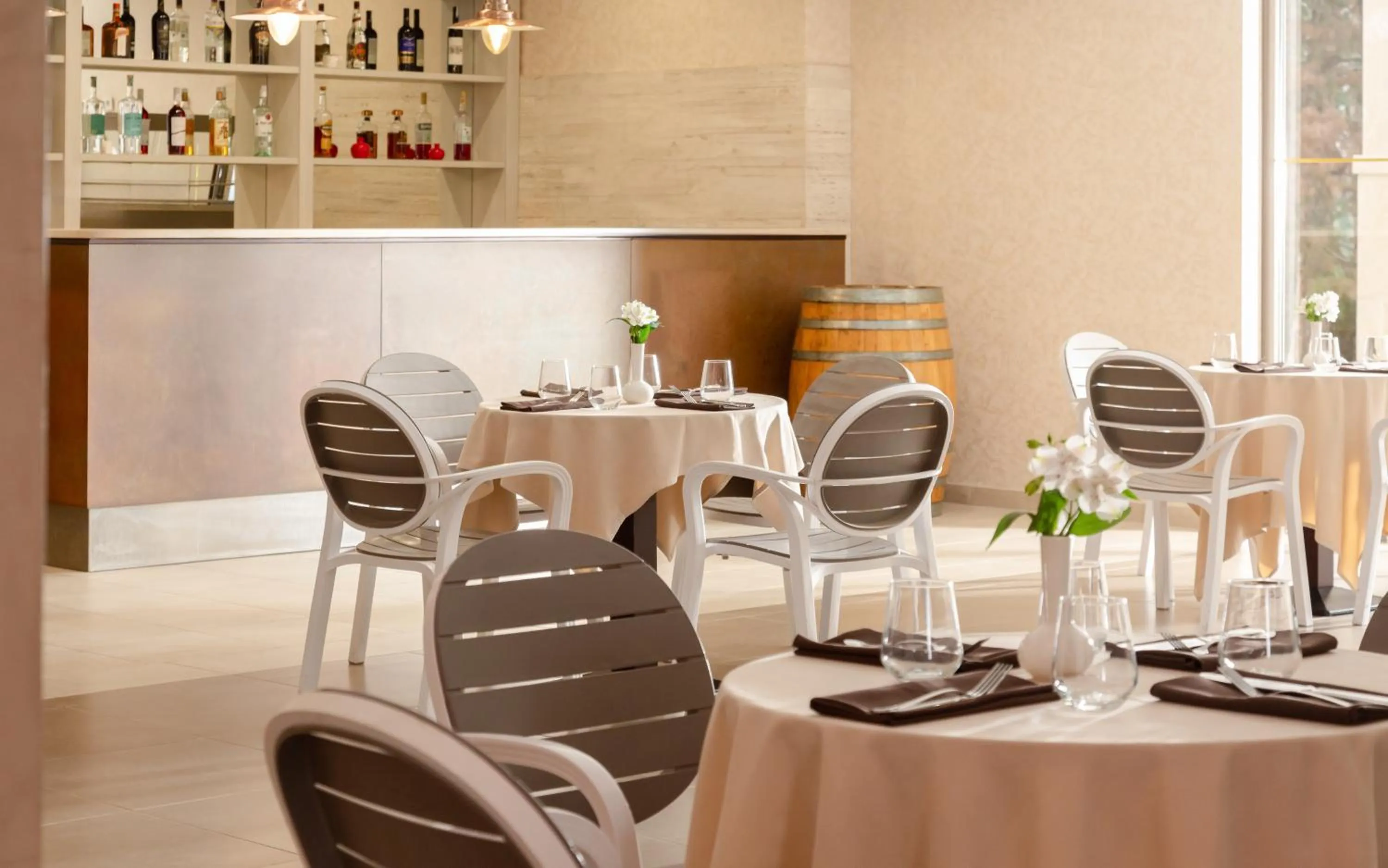 Restaurant/places to eat in Garabagh Resort & Spa Naftalan