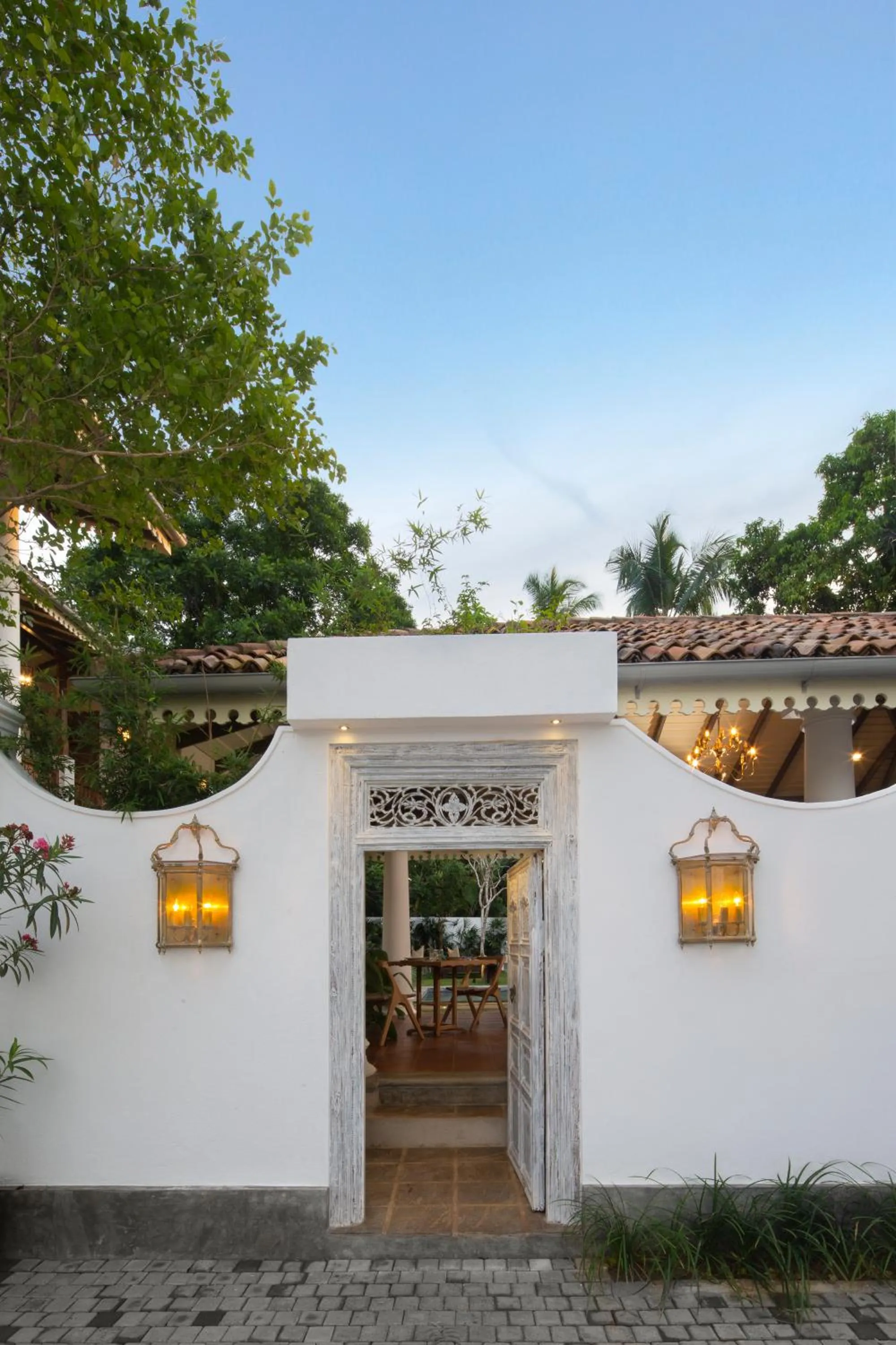 Facade/entrance in Bilin Tree House