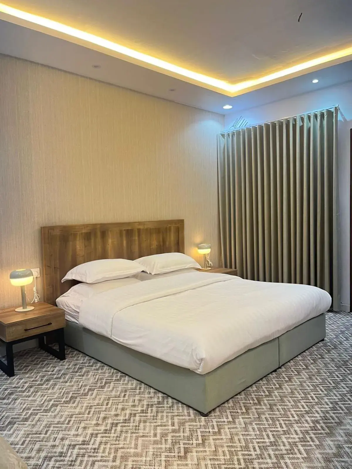 Two-Bedroom Standard Apartment in Al-Jamwaut B Two-Bedroom Standard Apartment in Al-Jamwaut B