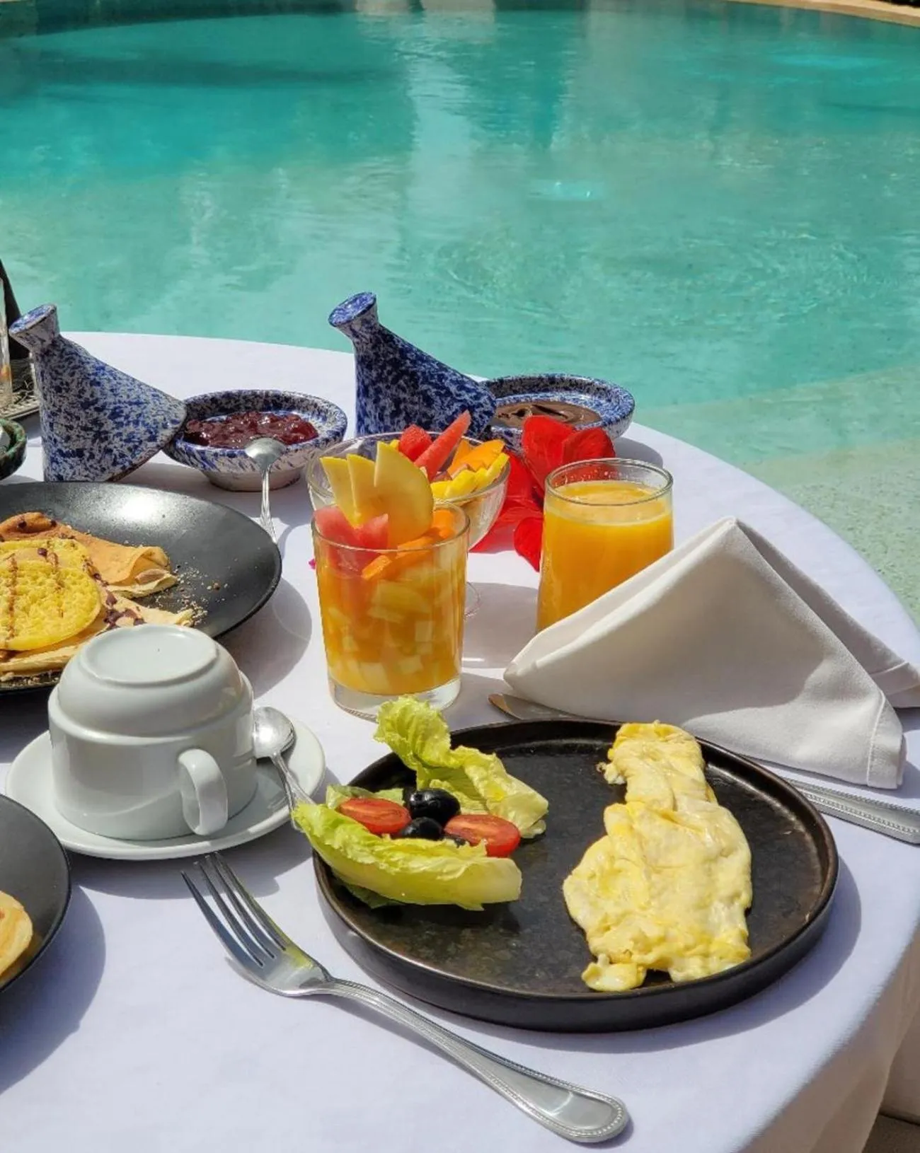 Food and drinks in Eden Lodges & SPA-Boutique Hôtel de Luxe