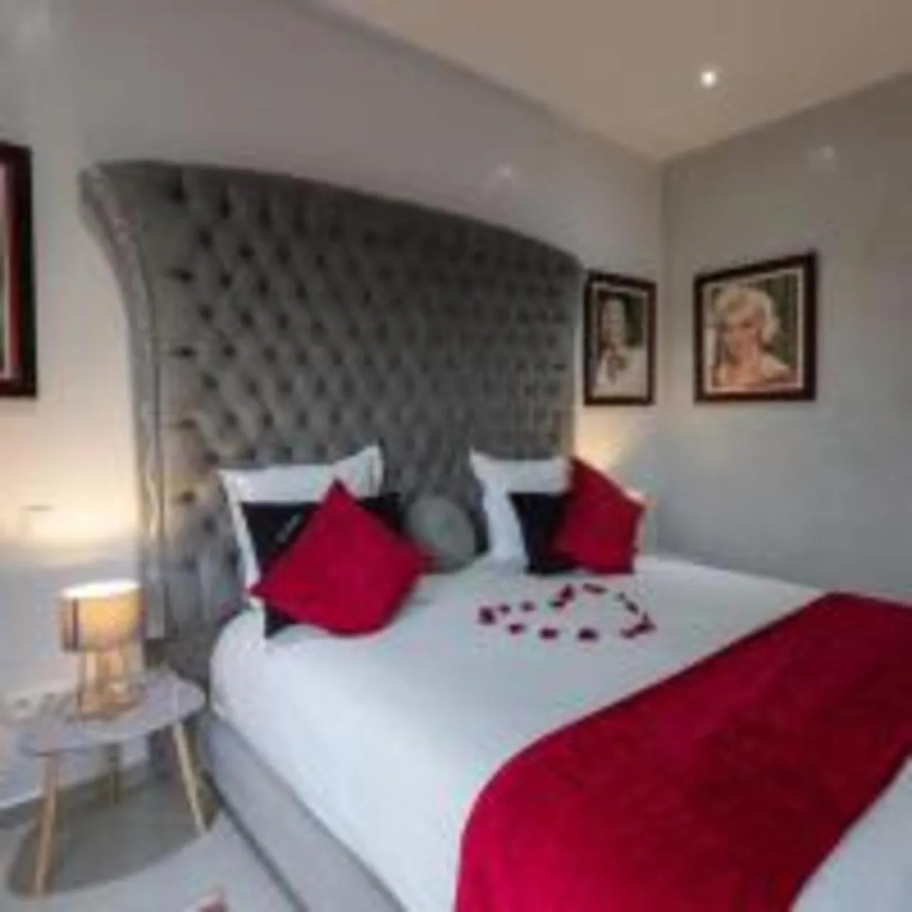 Bed in Eden Lodges & SPA-Boutique Hôtel de Luxe