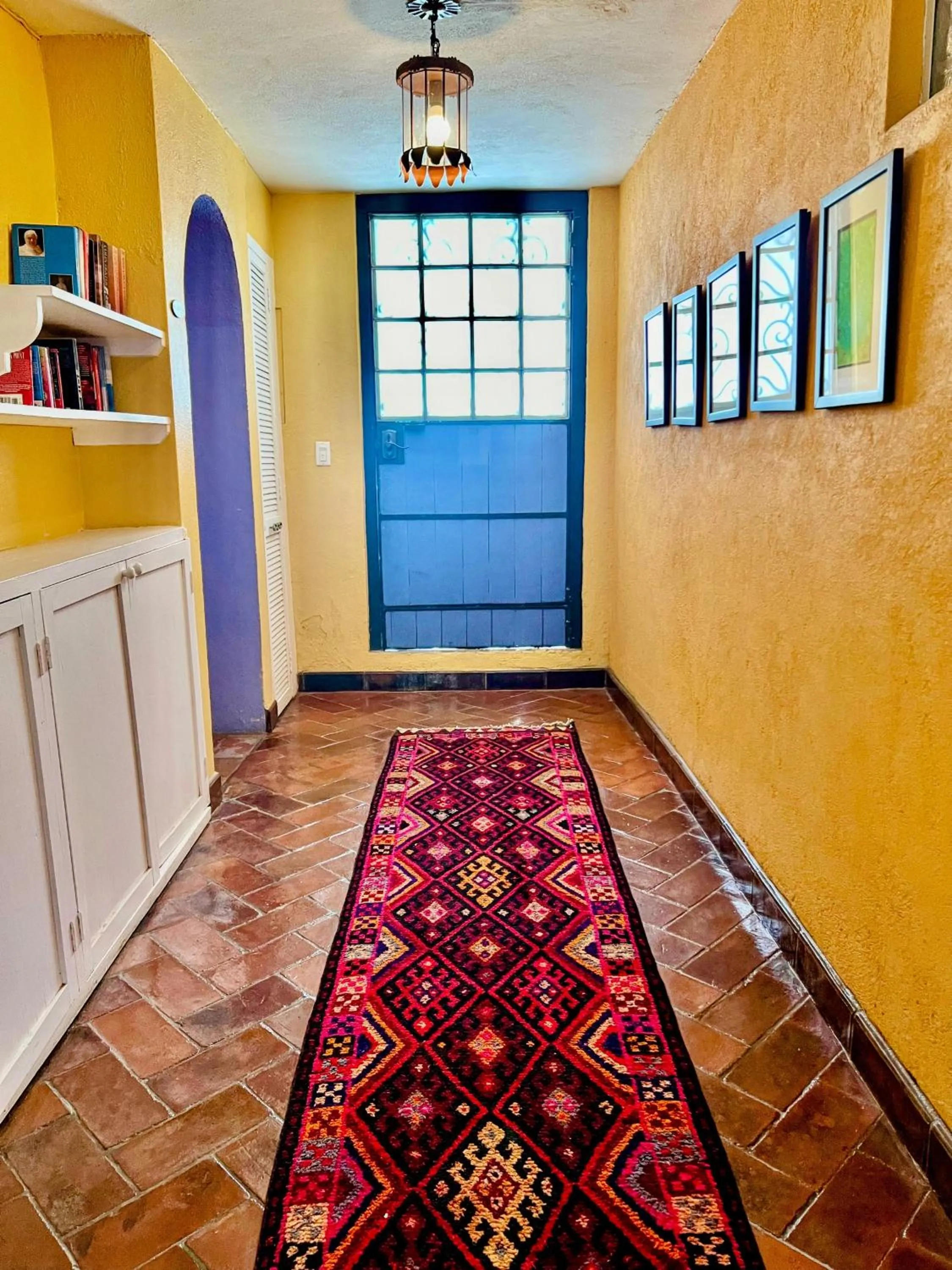 Inner courtyard view in Casa Contenta