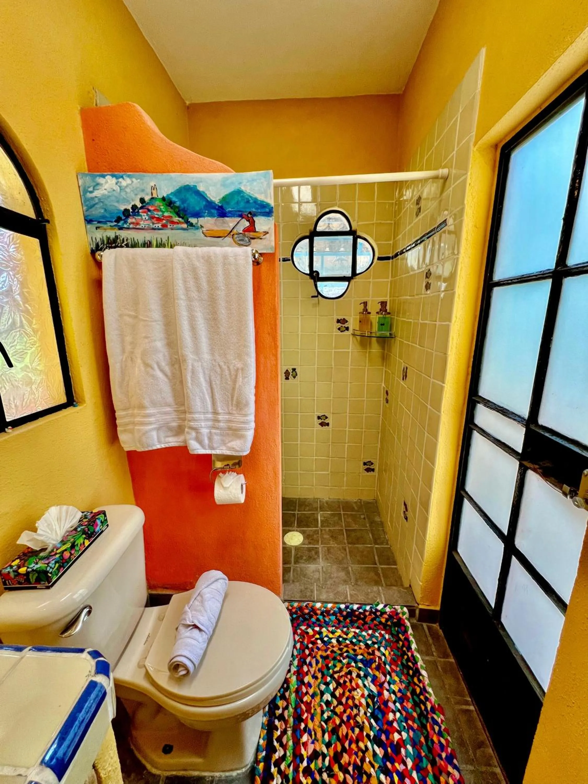 Bathroom, Bed in Casa Contenta