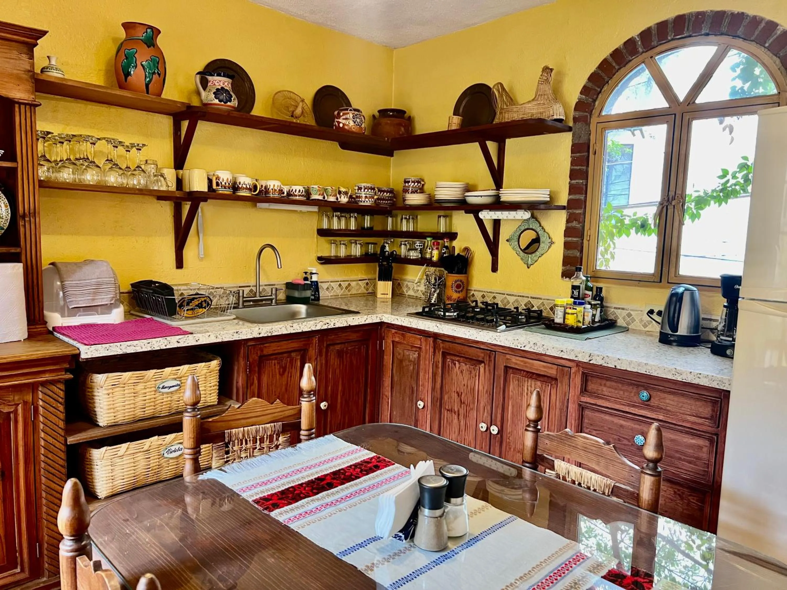 Kitchen or kitchenette, Restaurant/Places to Eat in Casa Contenta