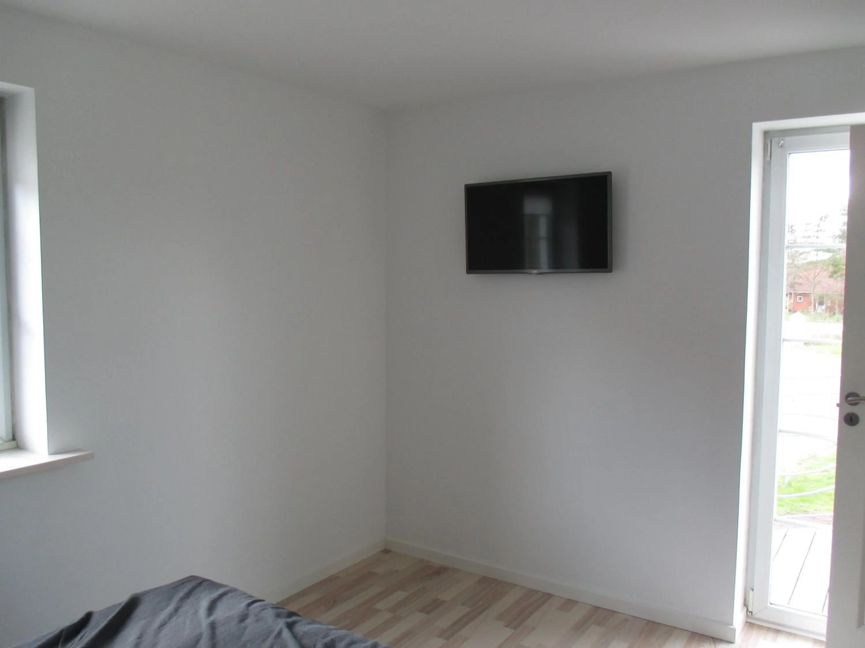 TV and multimedia in White House Hotel Apartments