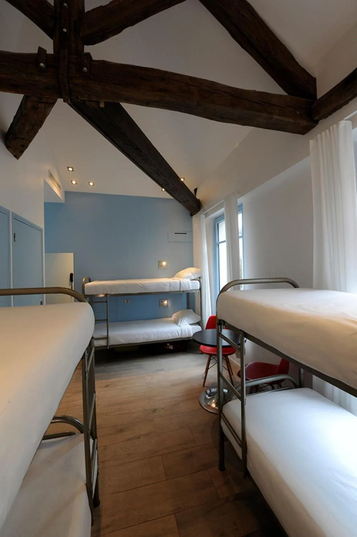 Bedroom, Bed in The 3 Ducks Eiffel Tower by Hiphophostels