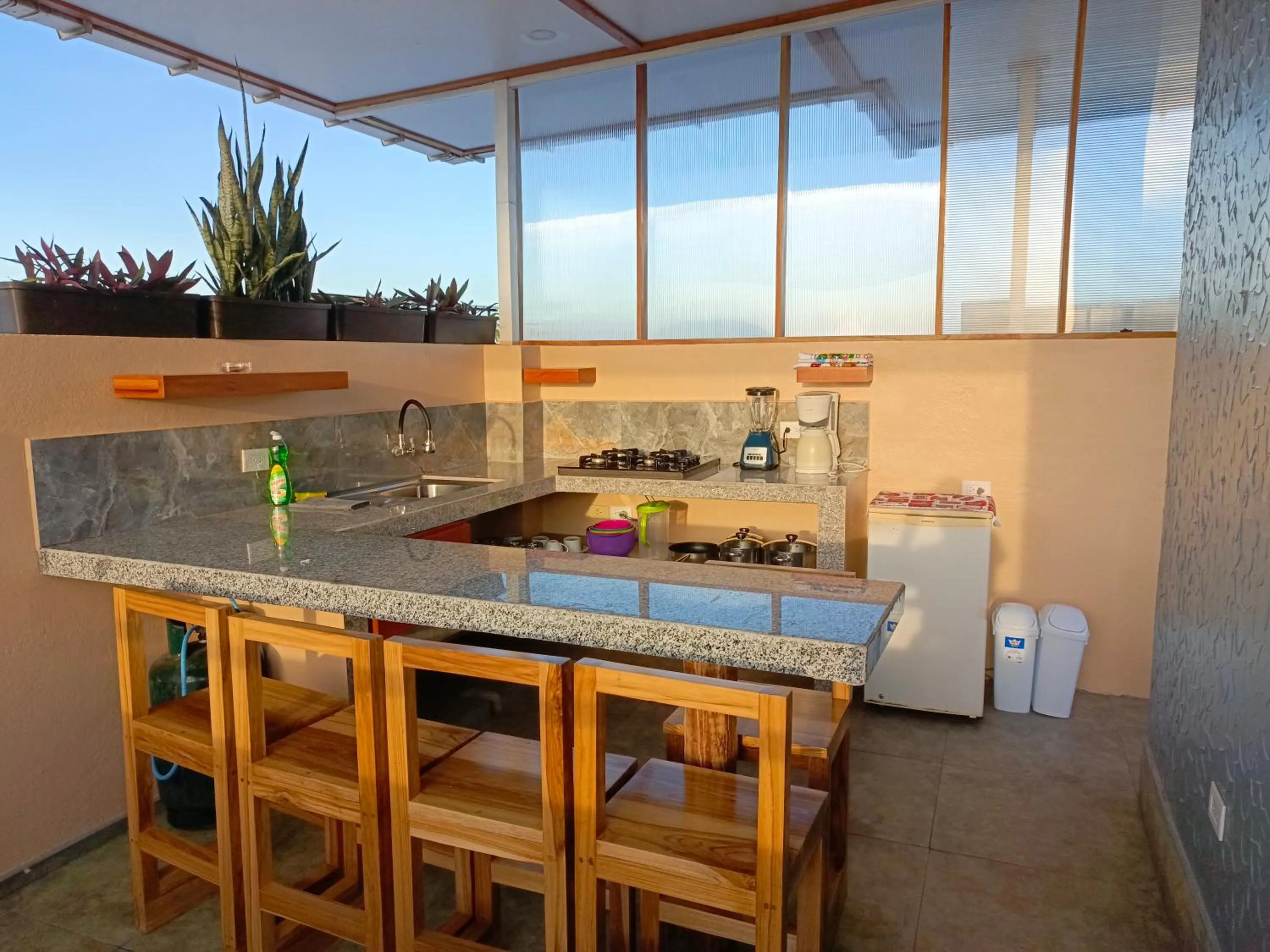 Communal kitchen in Patty House Galapagos
