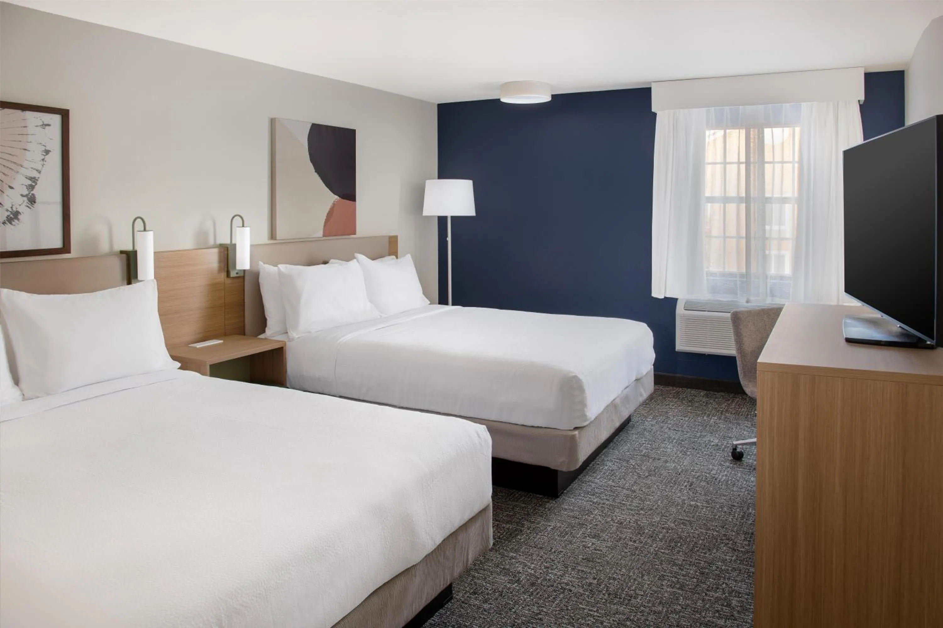 Bed in Spark by Hilton St Robert Fort Leonard Wood