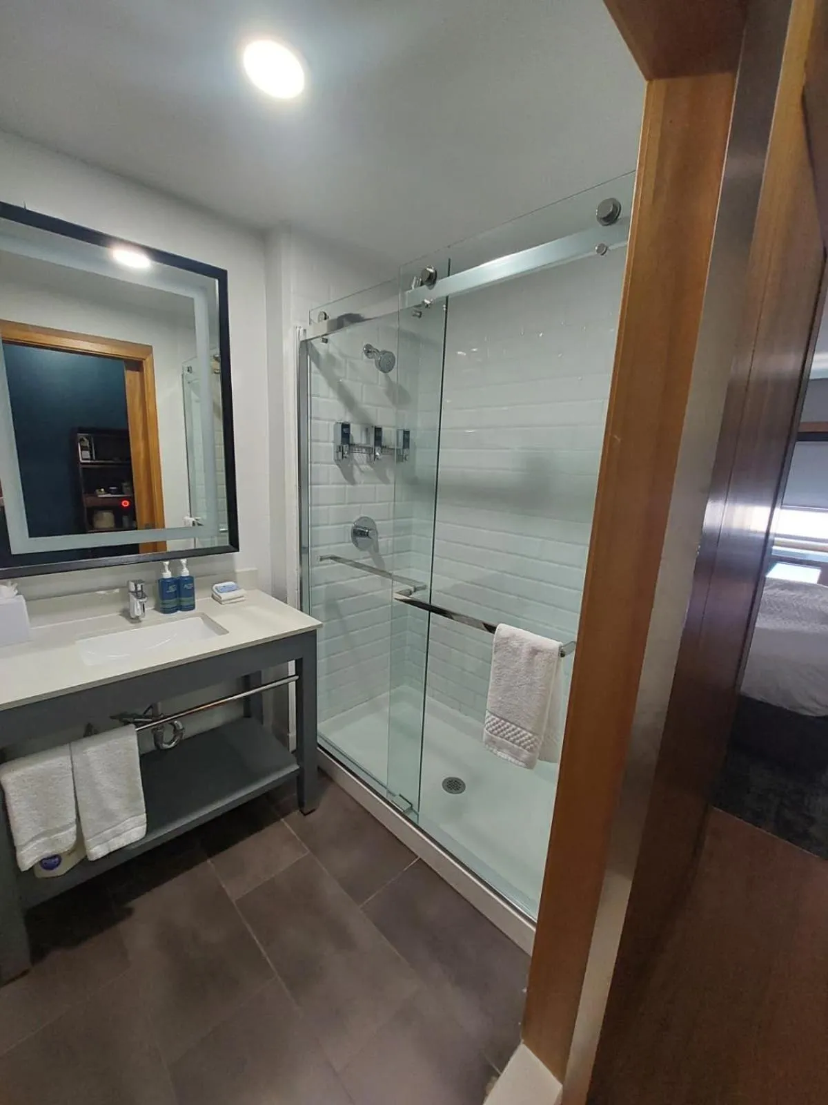 Deluxe King Room in Surface Boutique Hotel Will Rogers AIrport, Restaurant & Bar