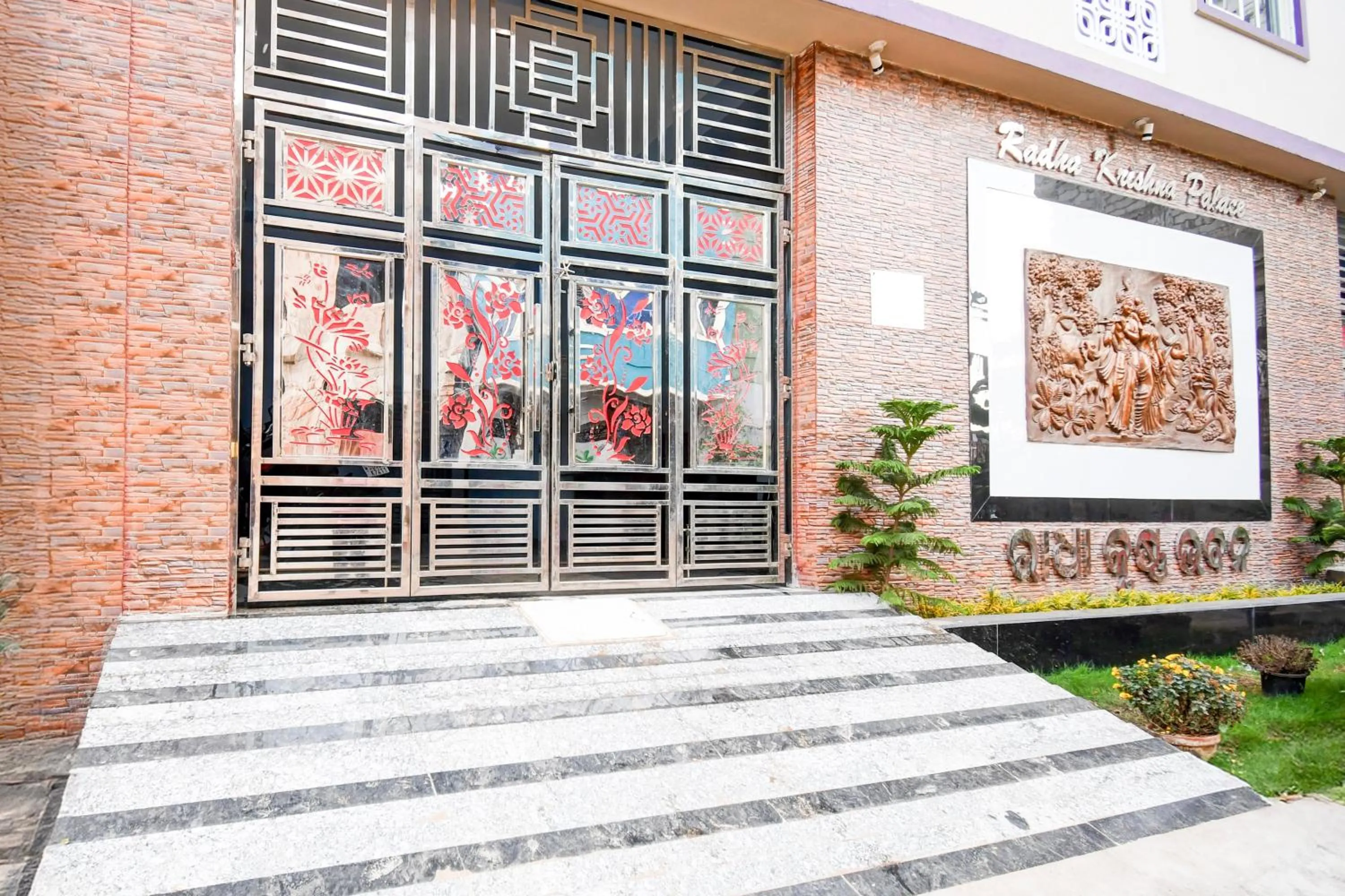 Facade/entrance in Super Hotel O Spacious Villa