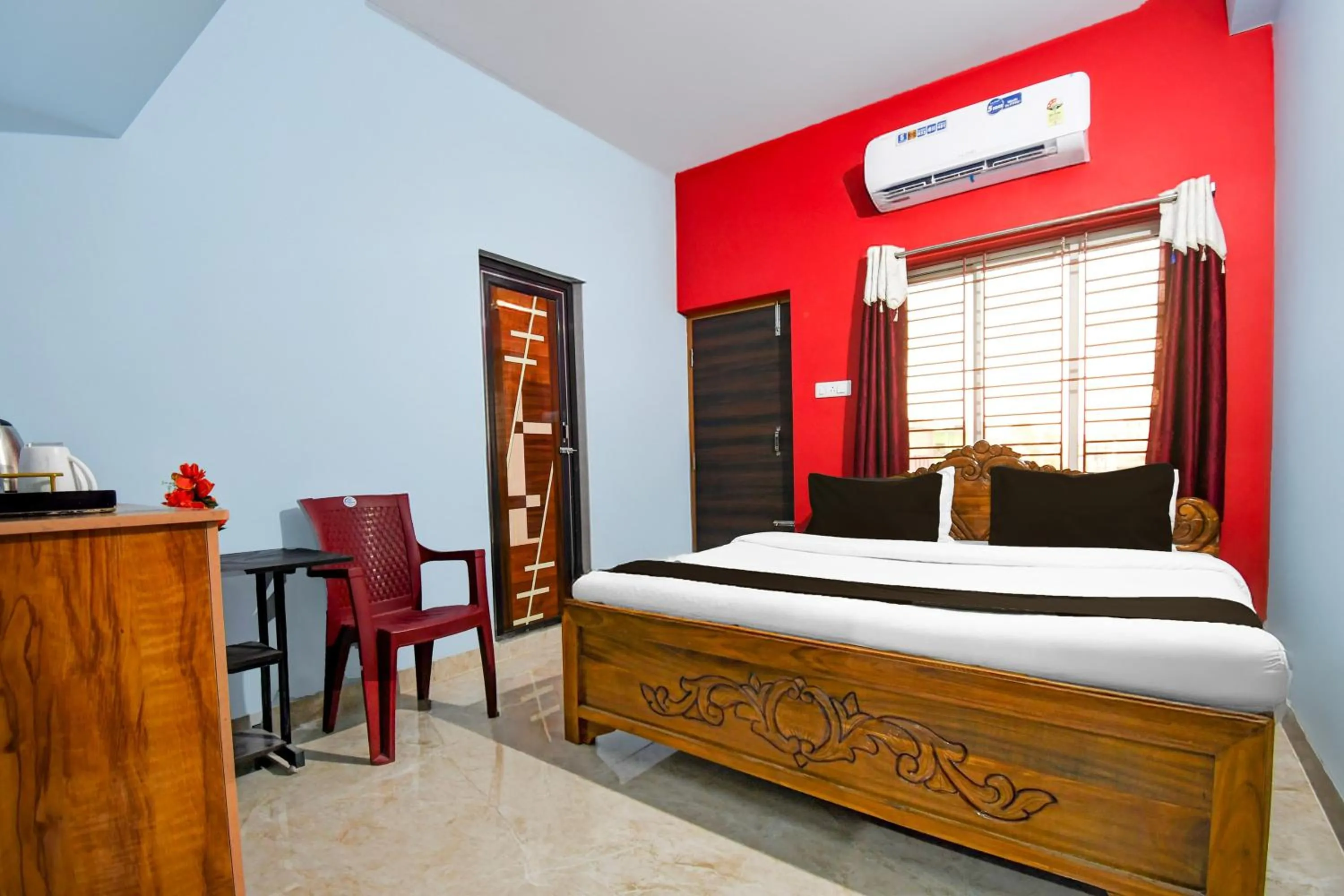 Bedroom, Bed in Super Hotel O Spacious Villa