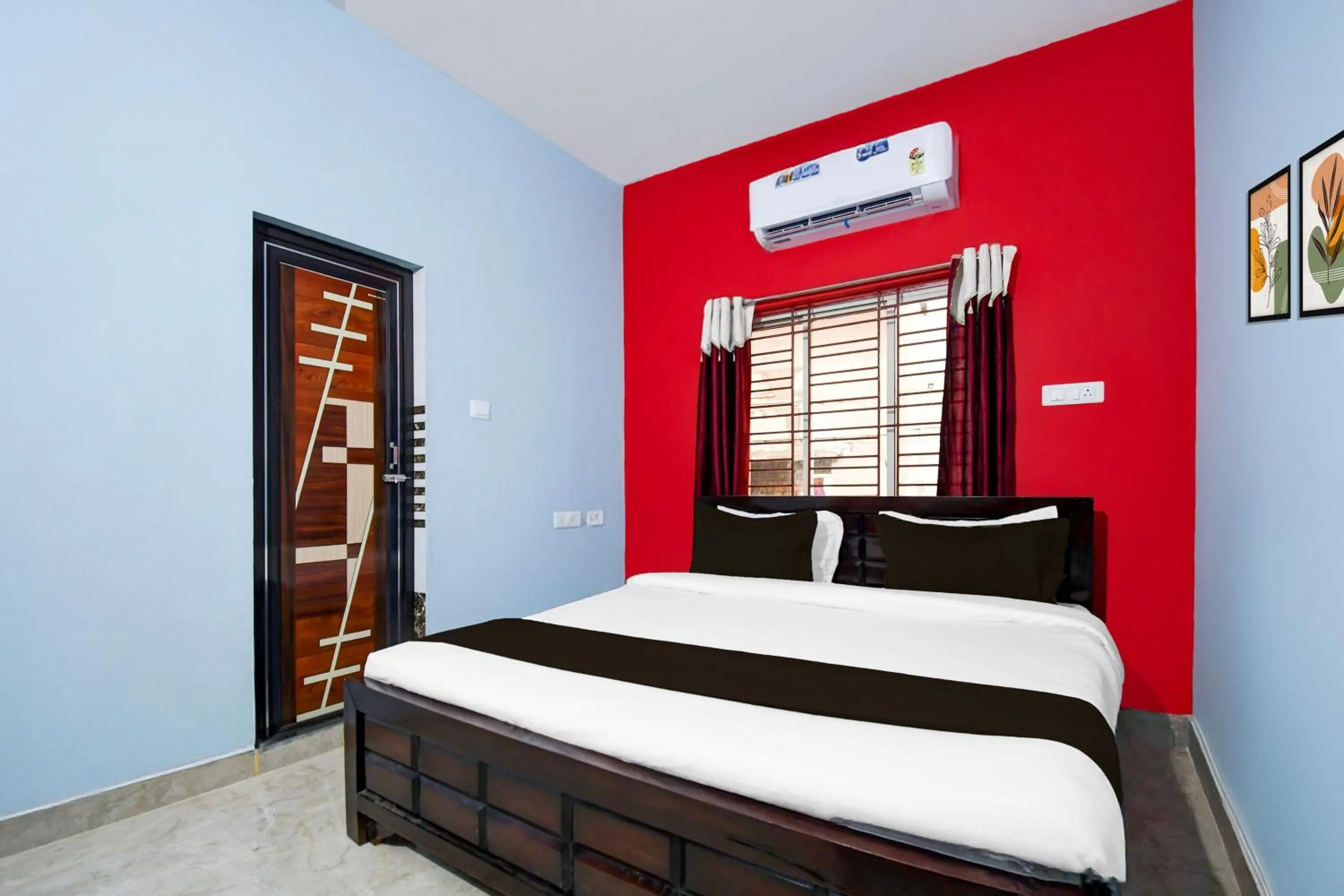 Bedroom, Bed in Super Hotel O Spacious Villa