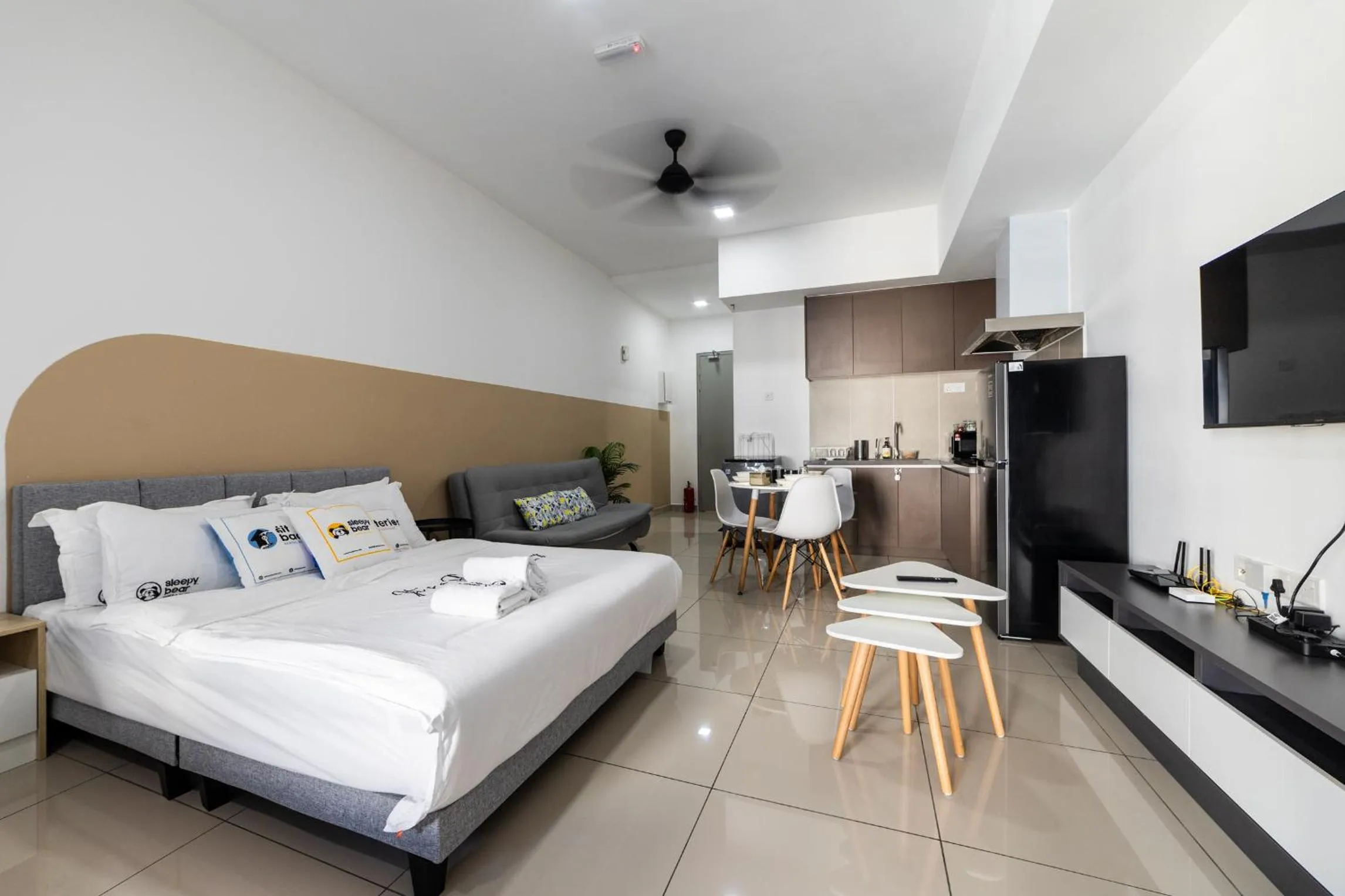 Bed in Alinea Suites Shah Alam by Sleepy Bear