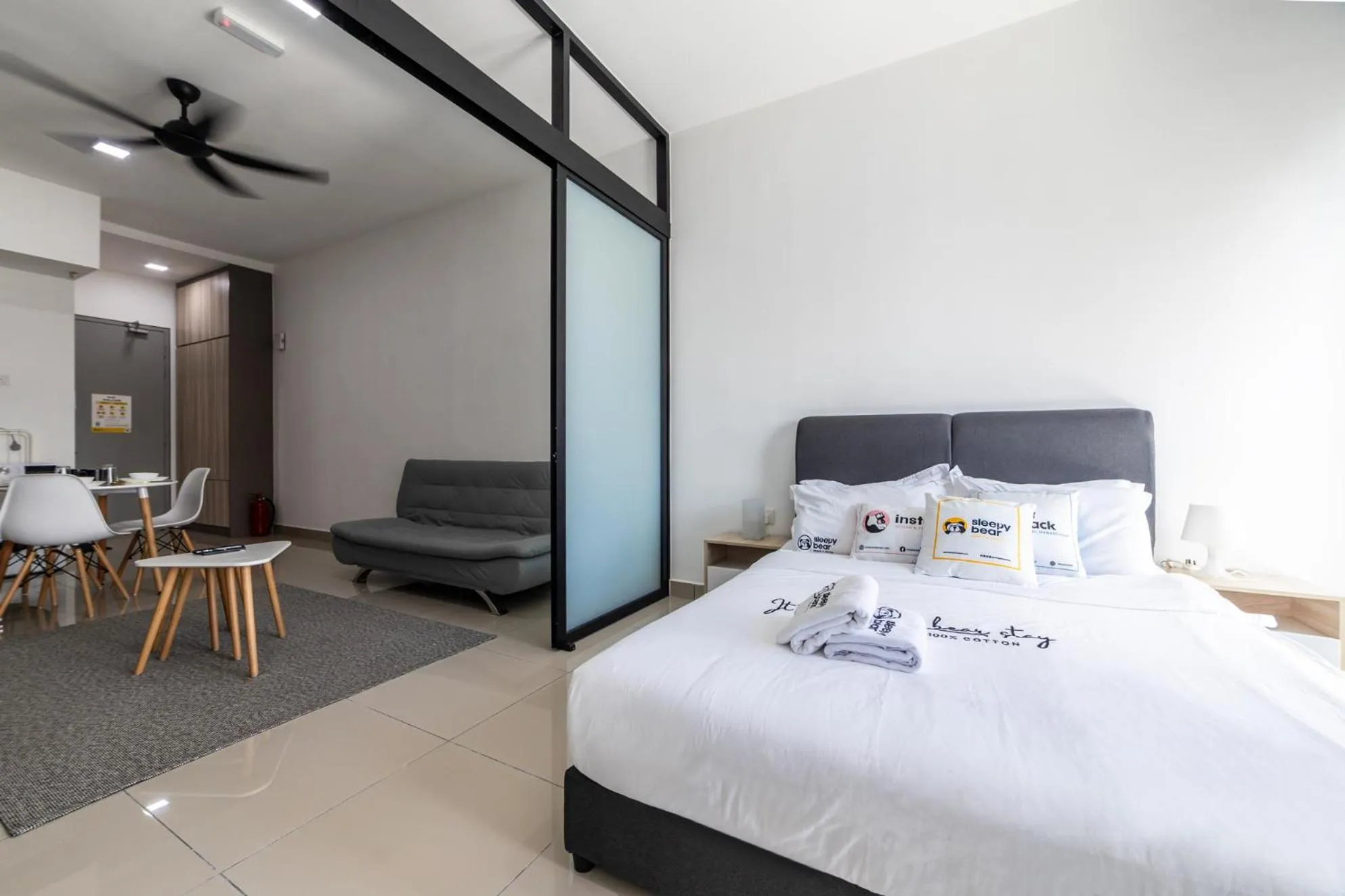 Bed in Alinea Suites Shah Alam by Sleepy Bear