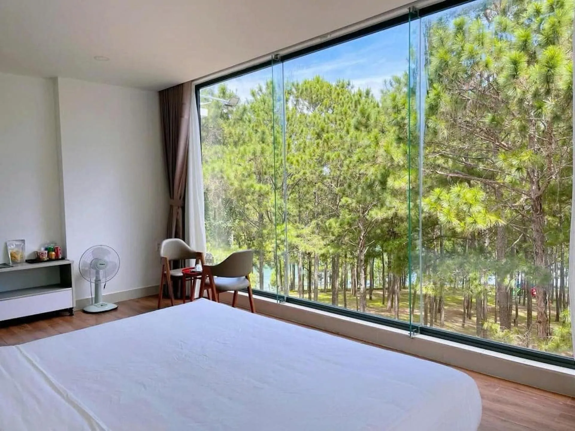 Bed in Romeo & Juliet Dalat