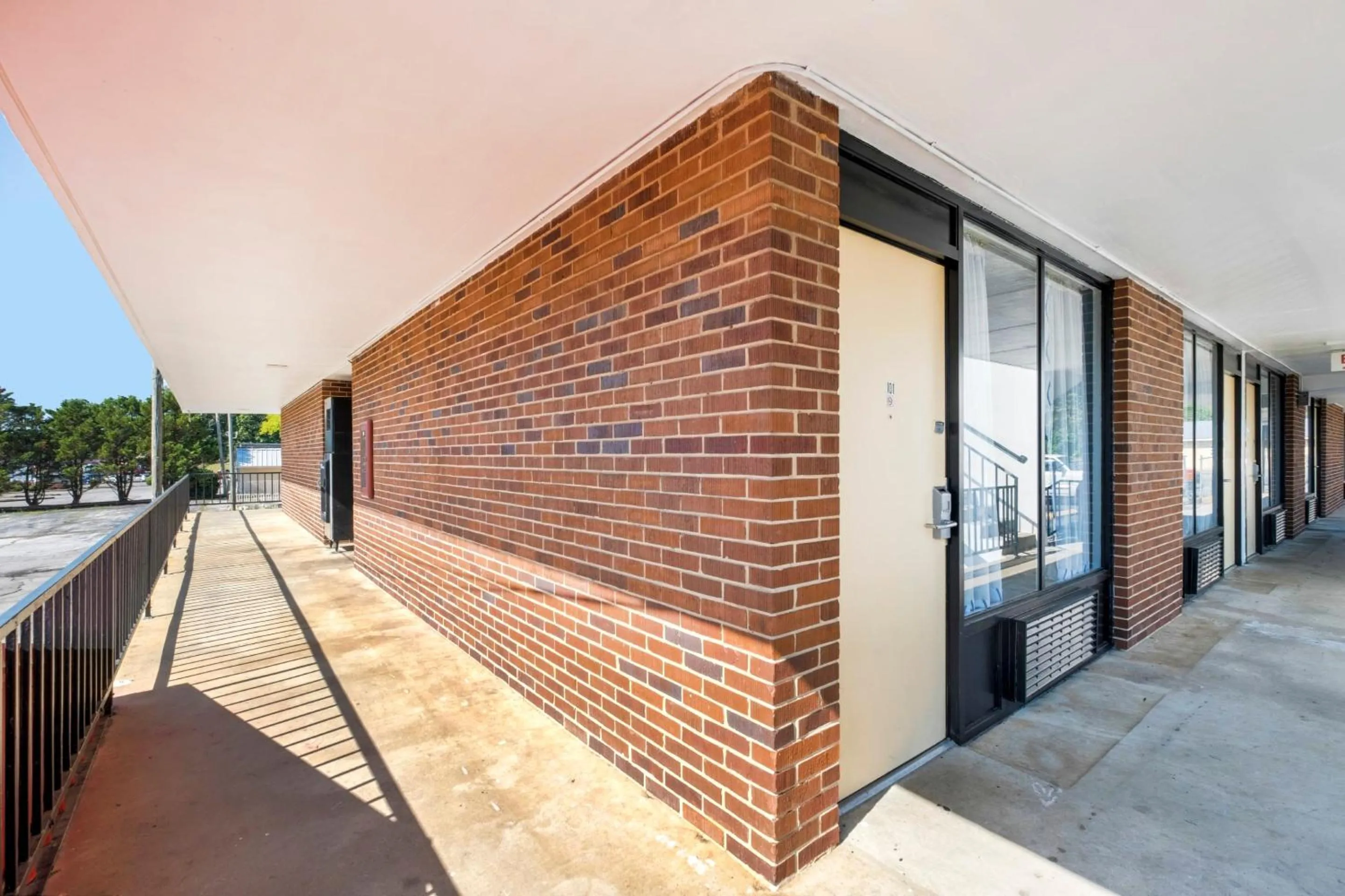 Lobby or reception in OYO Hotel Cleveland, TN