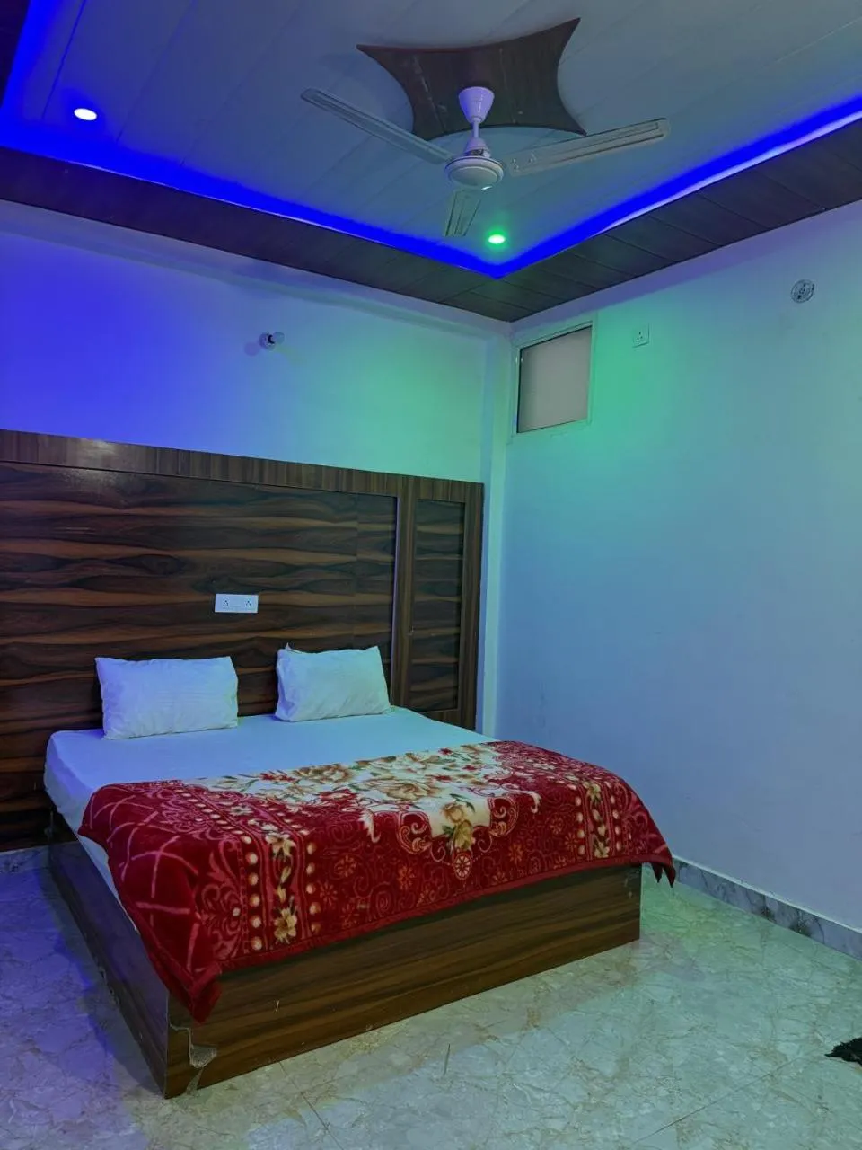 Bed in Hotel Sharda Palace