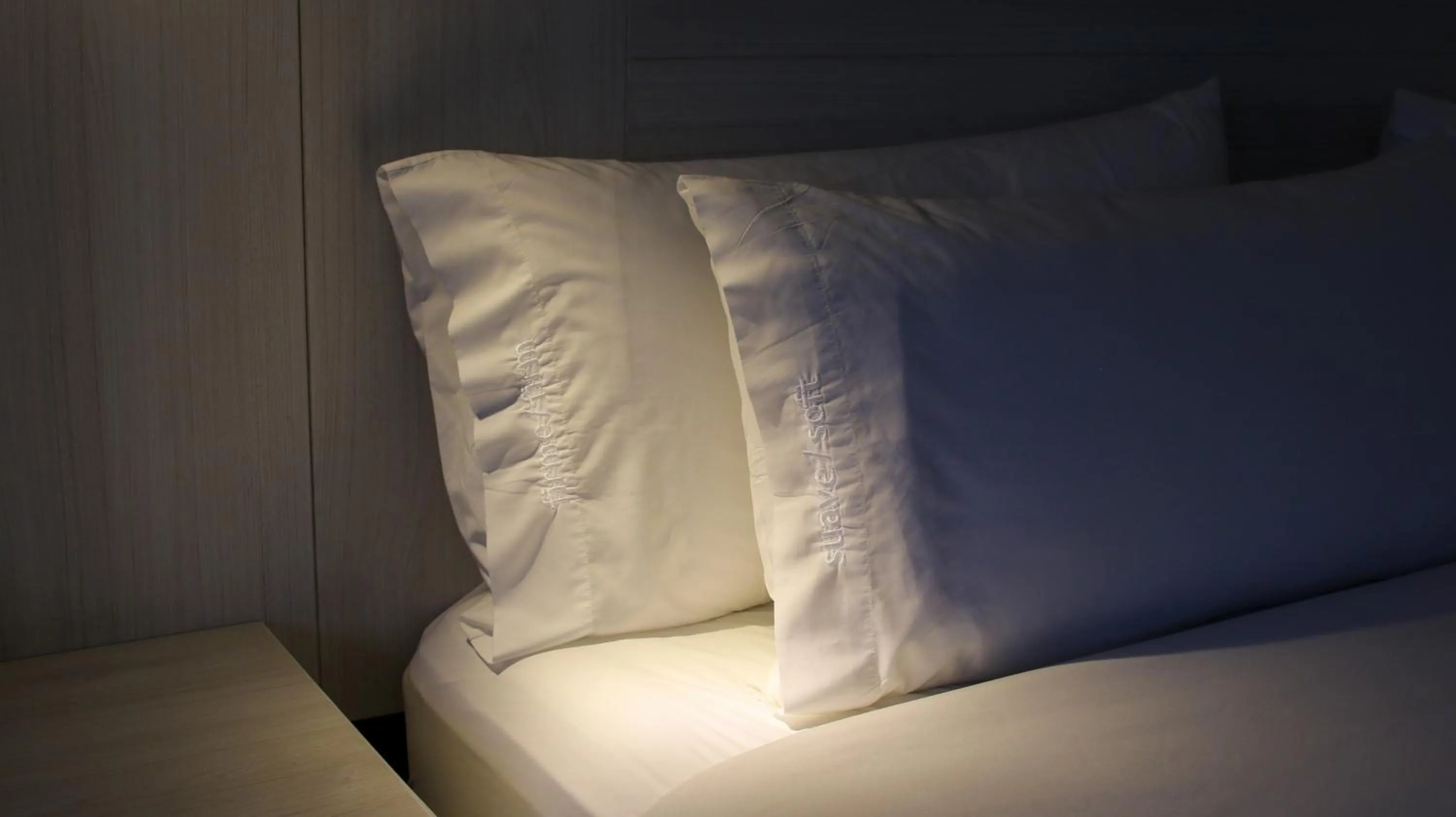 Property building, Bed in Holiday Inn Express Pachuca by IHG