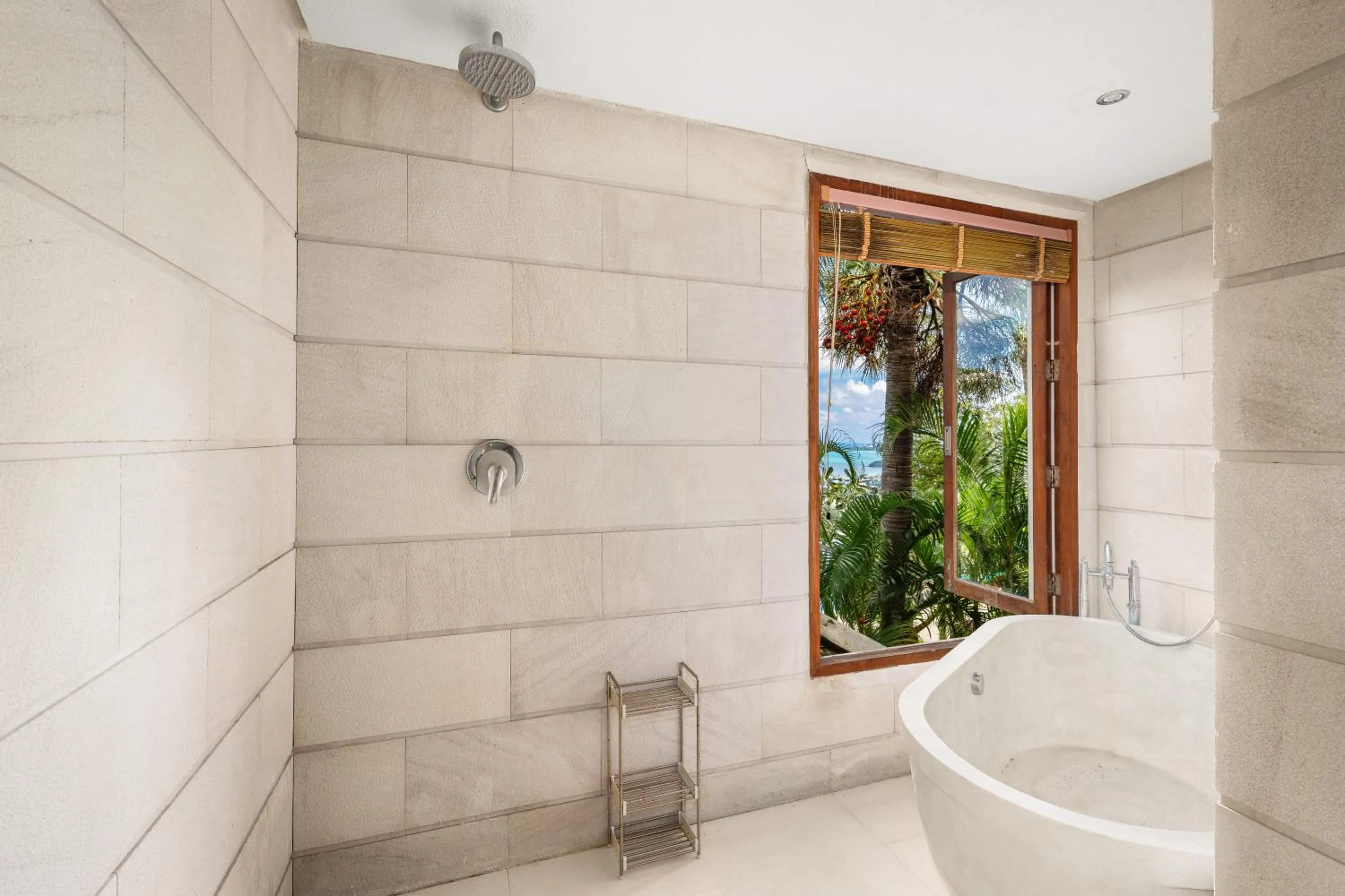 Bathroom in Ban Reemo Luxury Villa