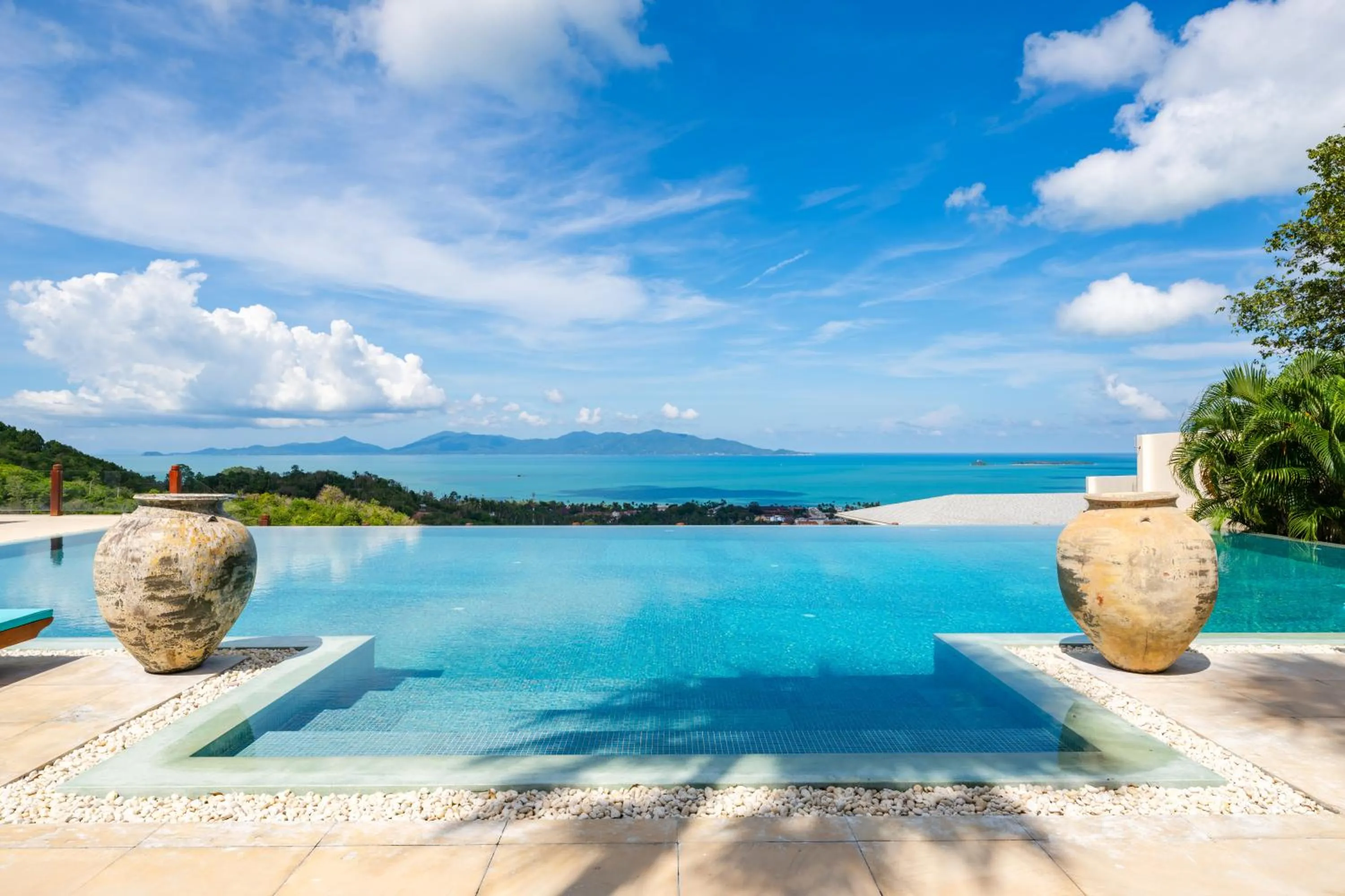 Day in Ban Reemo Luxury Villa